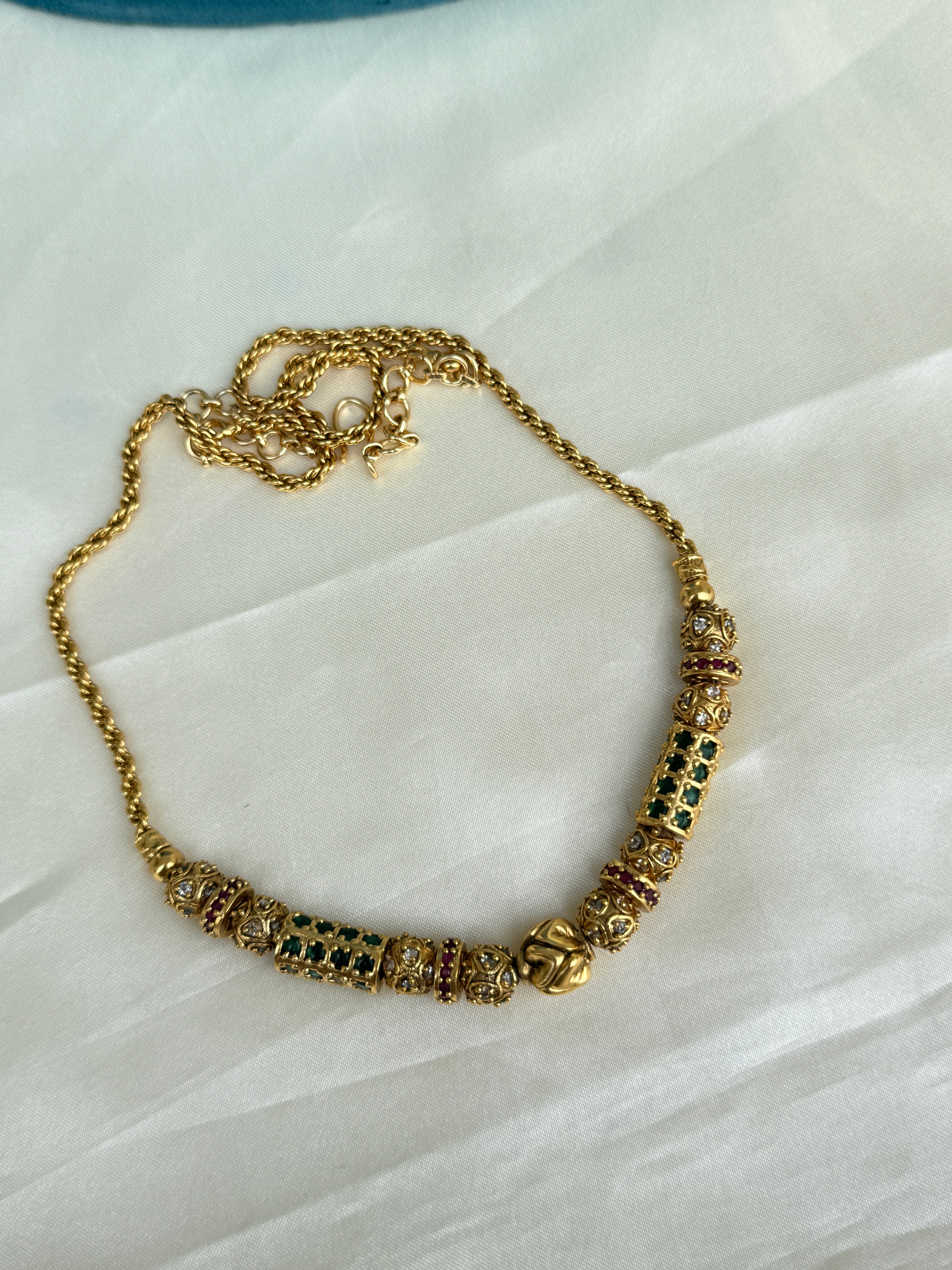 Na405 multi gold ball neckset