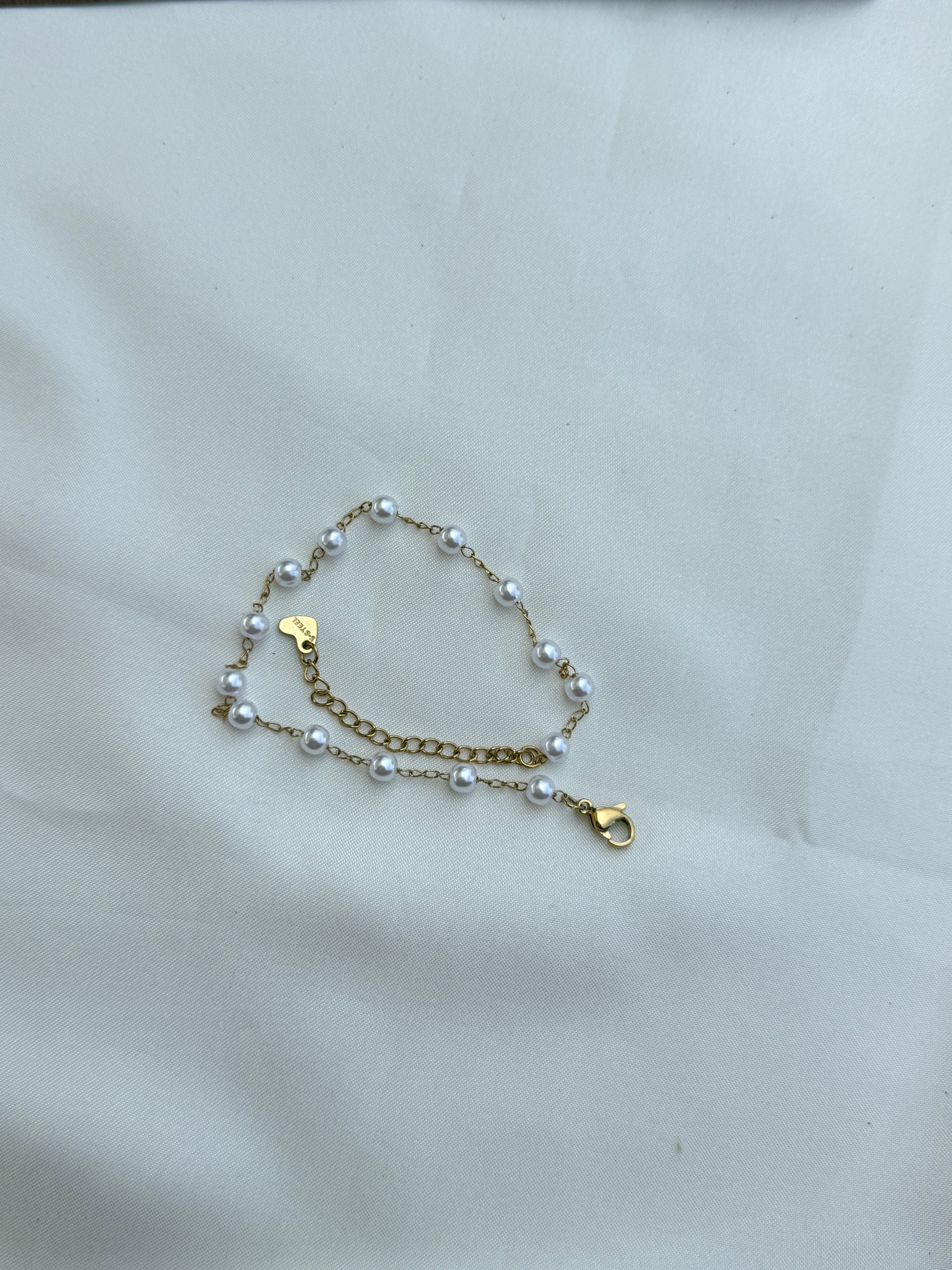 Ak 105 pearl anklets