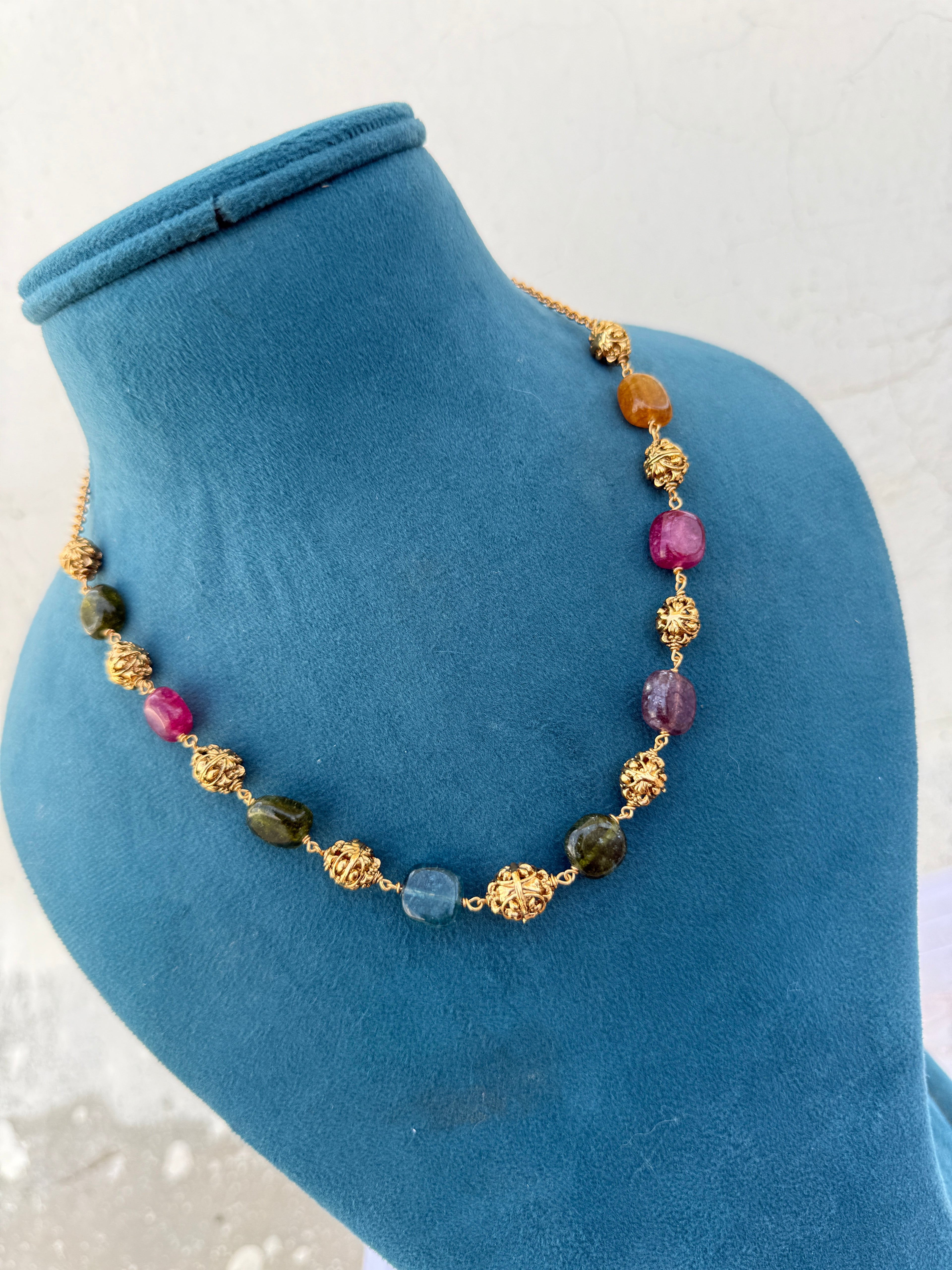 Bb031 multi beads and gold ball chain