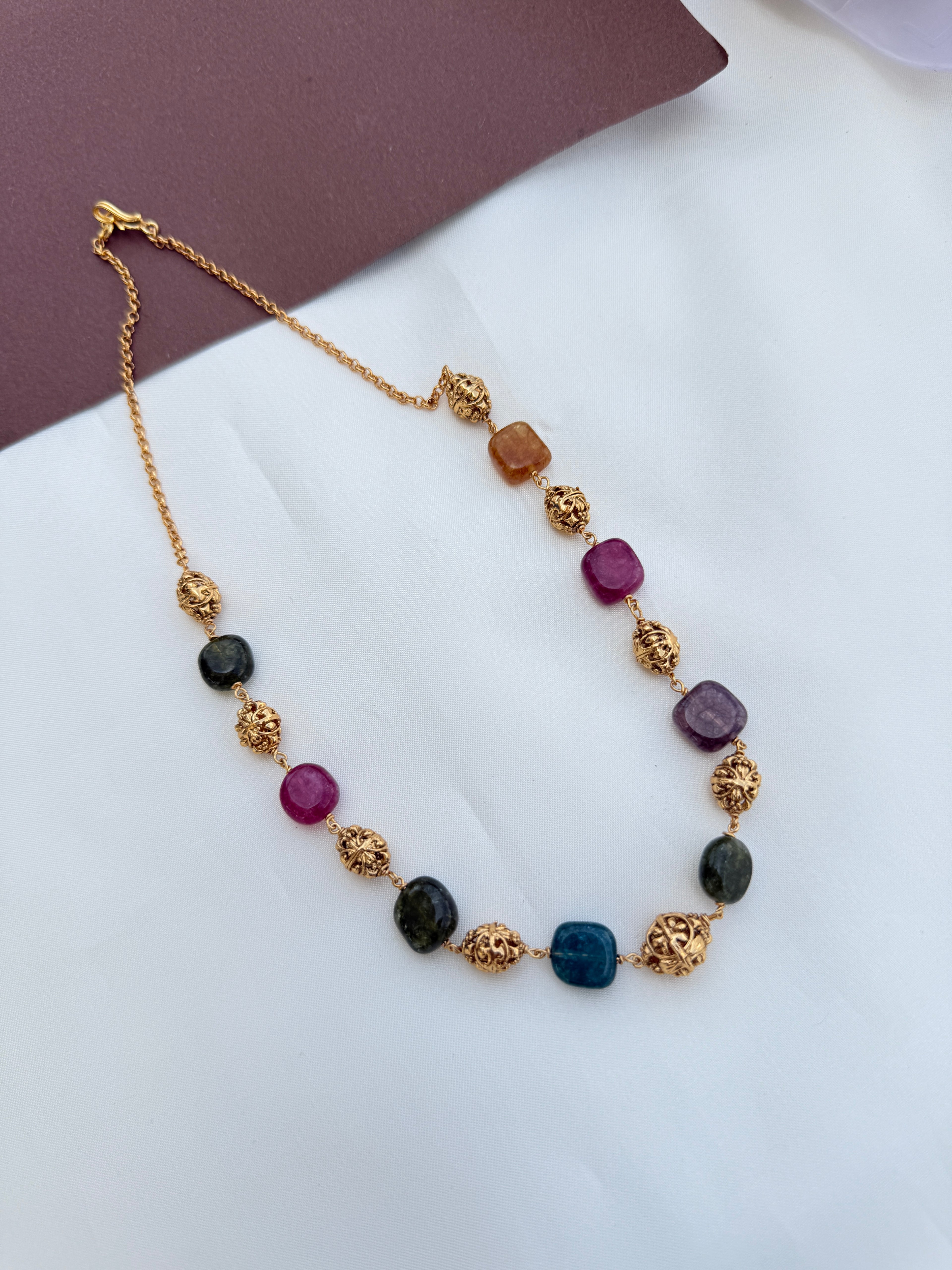 Bb031 multi beads and gold ball chain