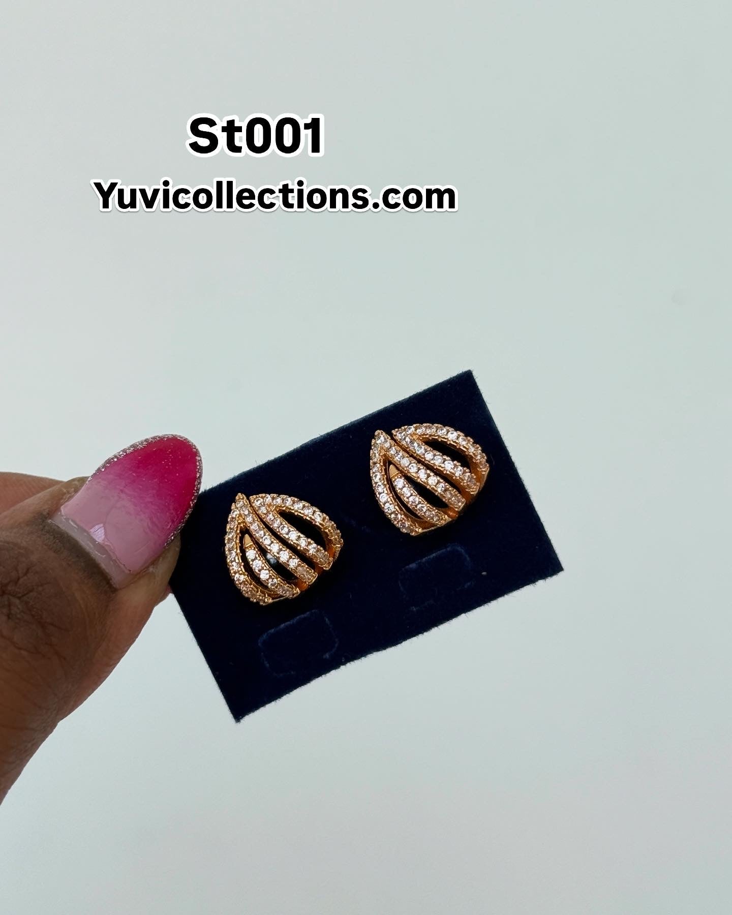St001 5lines daily wear studs