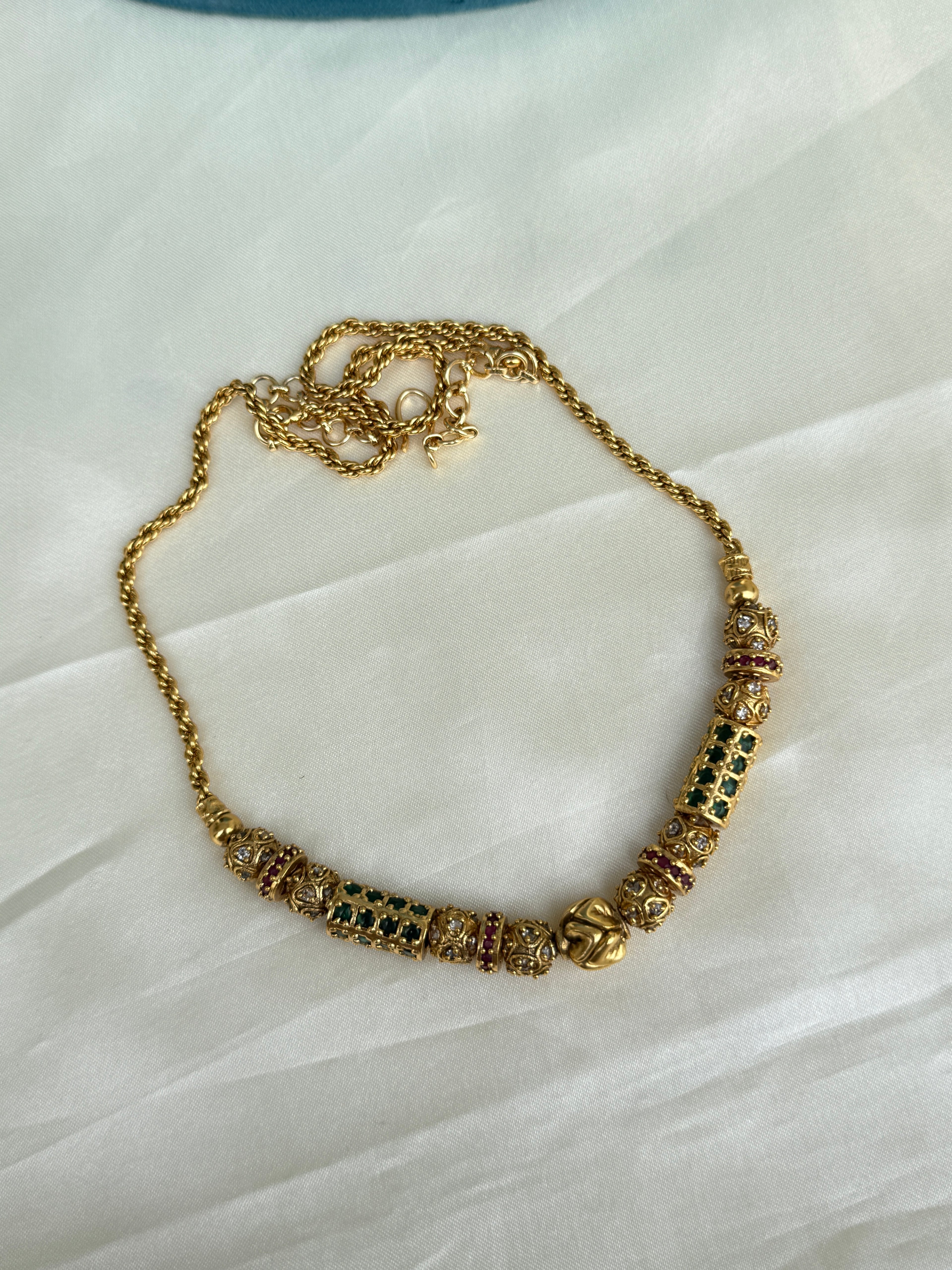 Na405 multi gold ball neckset