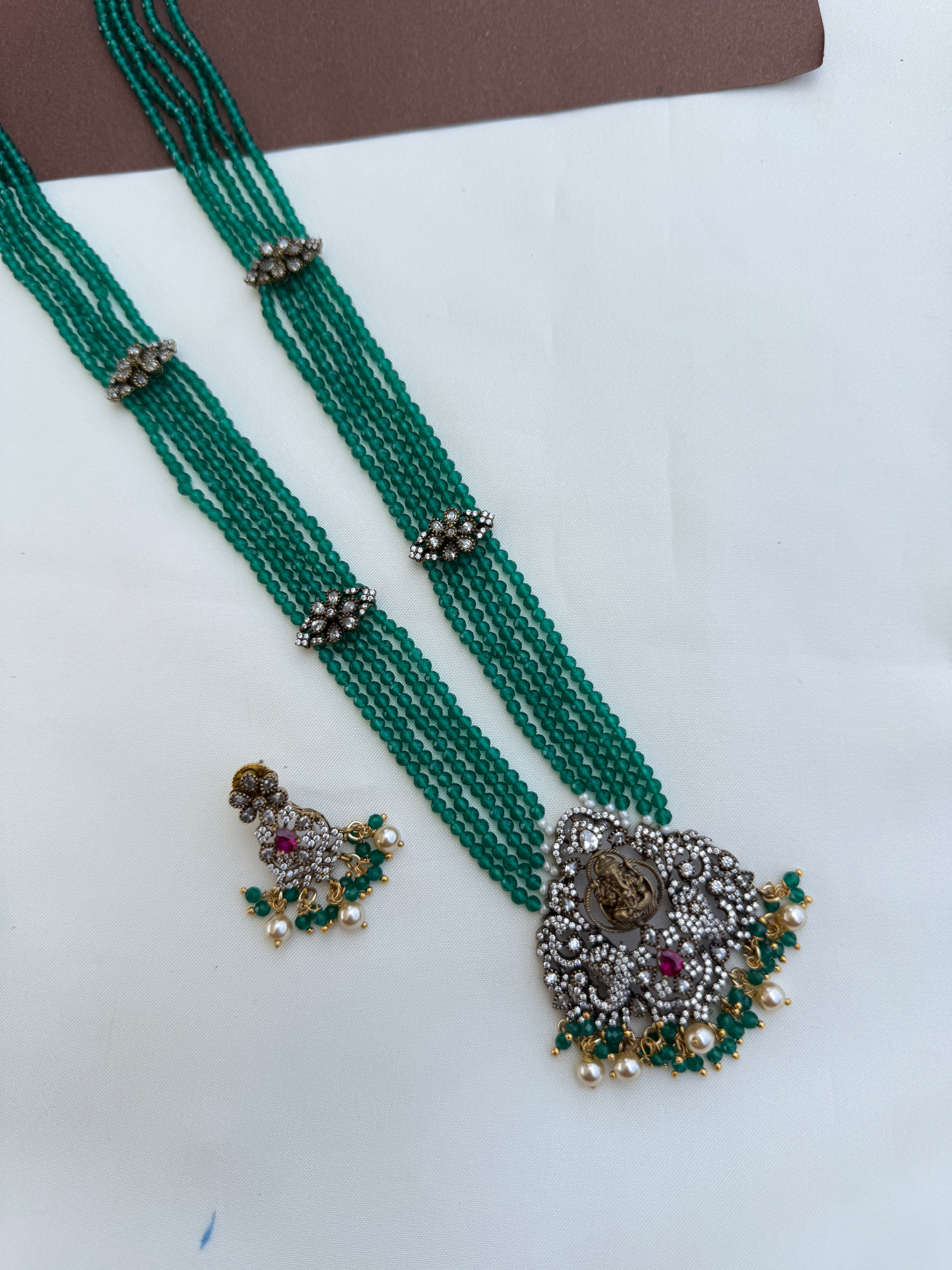 Ns542 lakshmidevi Victorian Onex beads