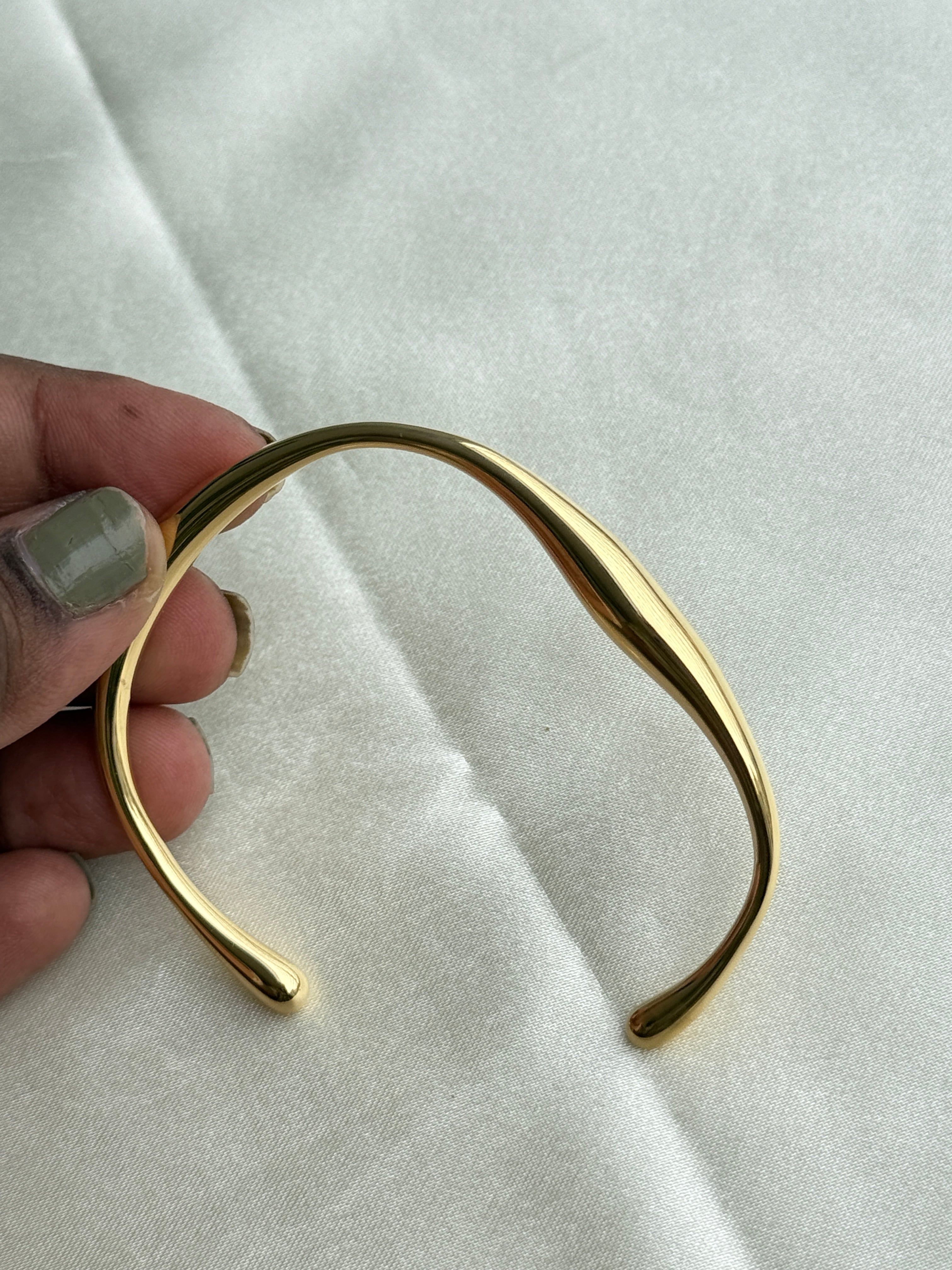 Ab032 gold plain Anti tarnish bracelets