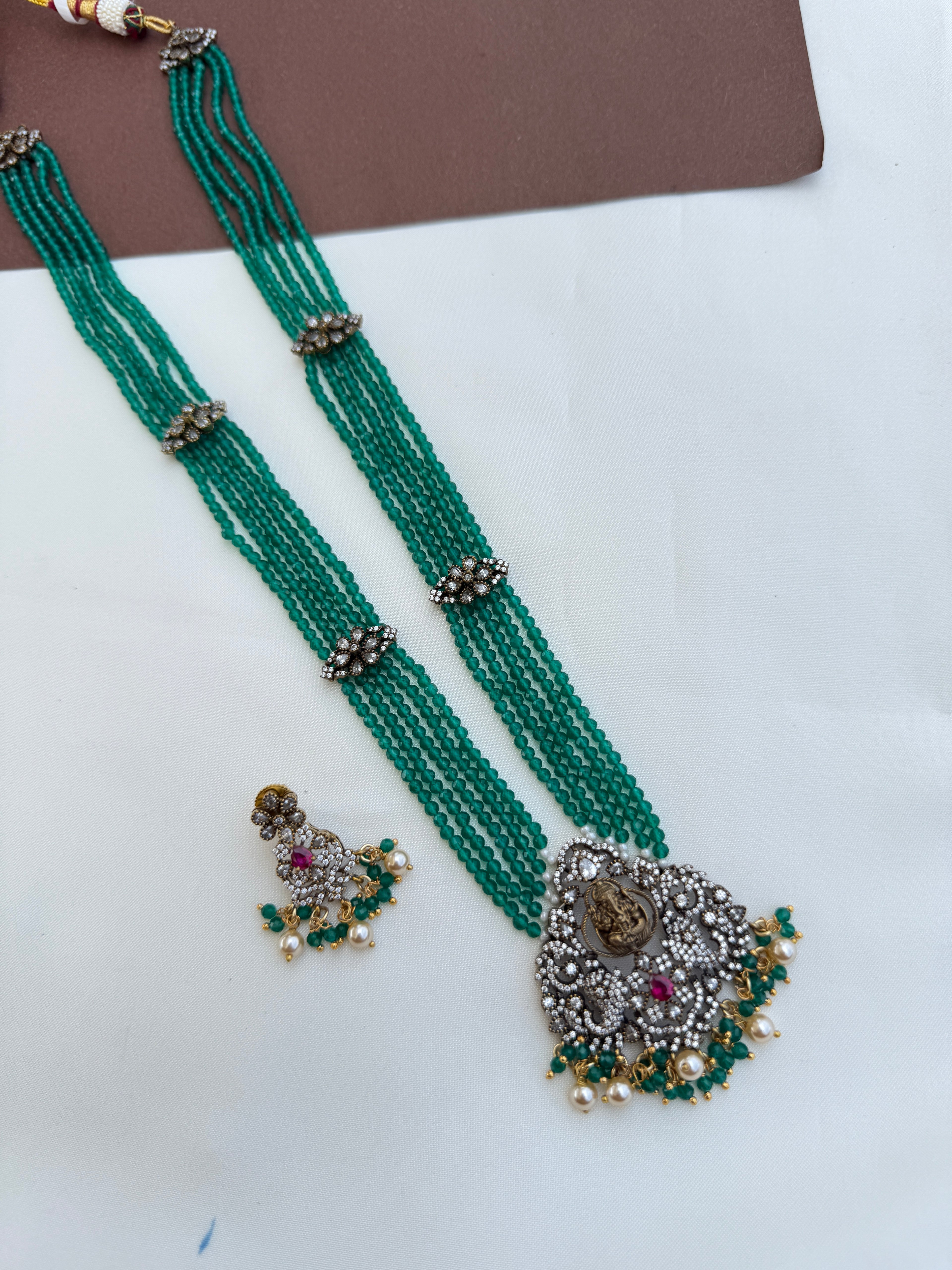 Ns542 lakshmidevi Victorian Onex beads