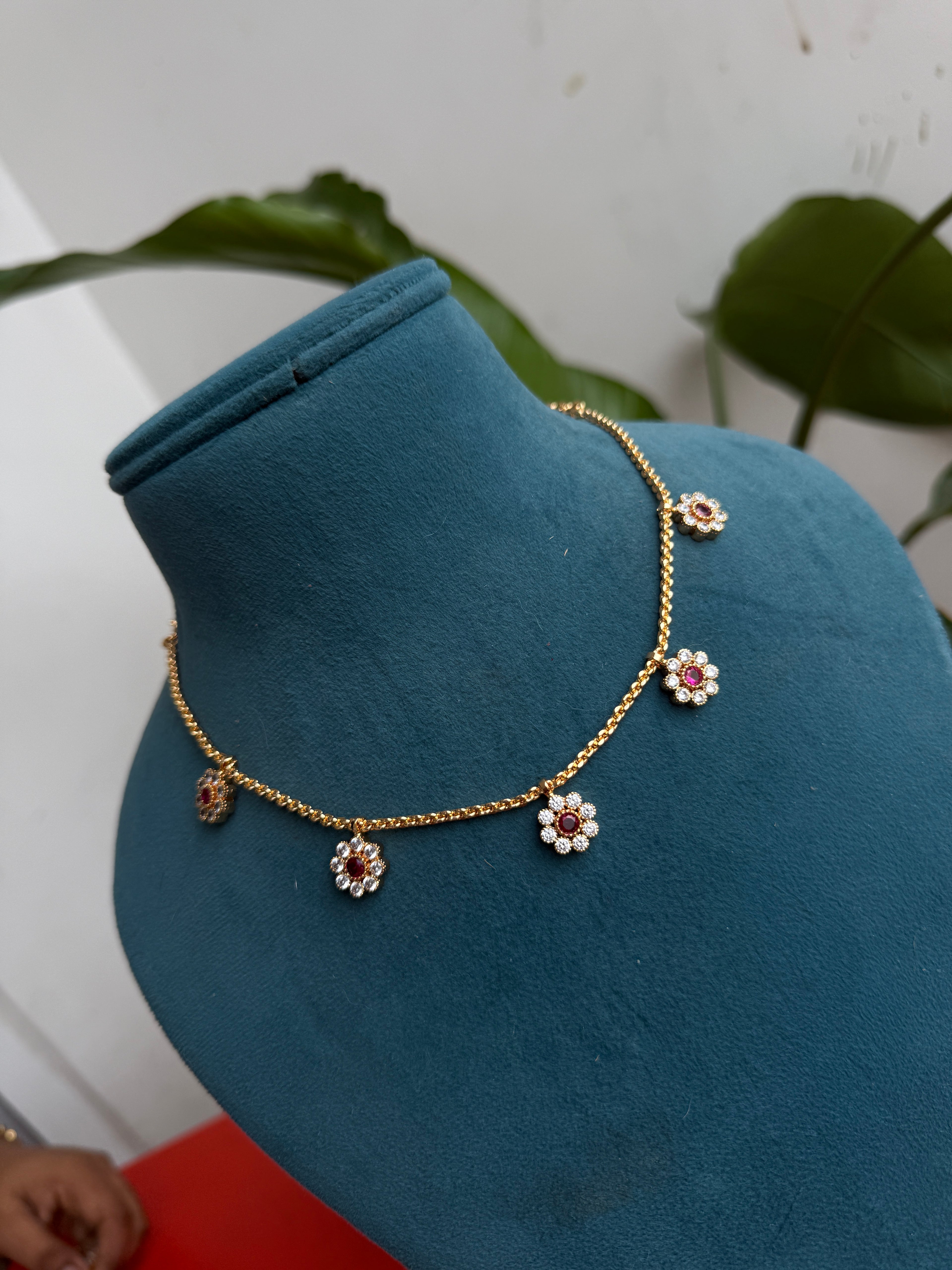 Ph066 Panchaloham flower necksets