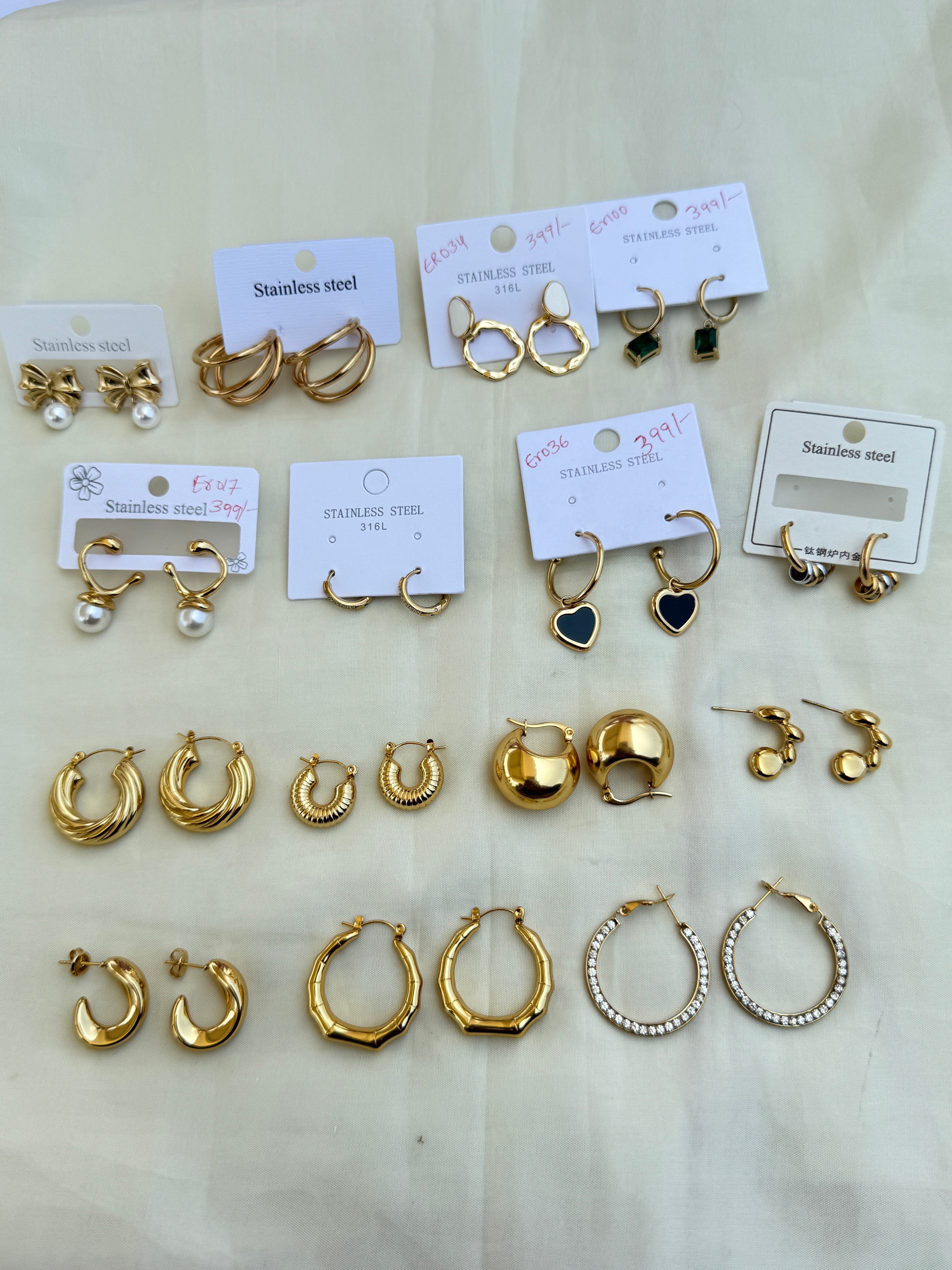 At001 Anti tarnish earrings (color won't fade)