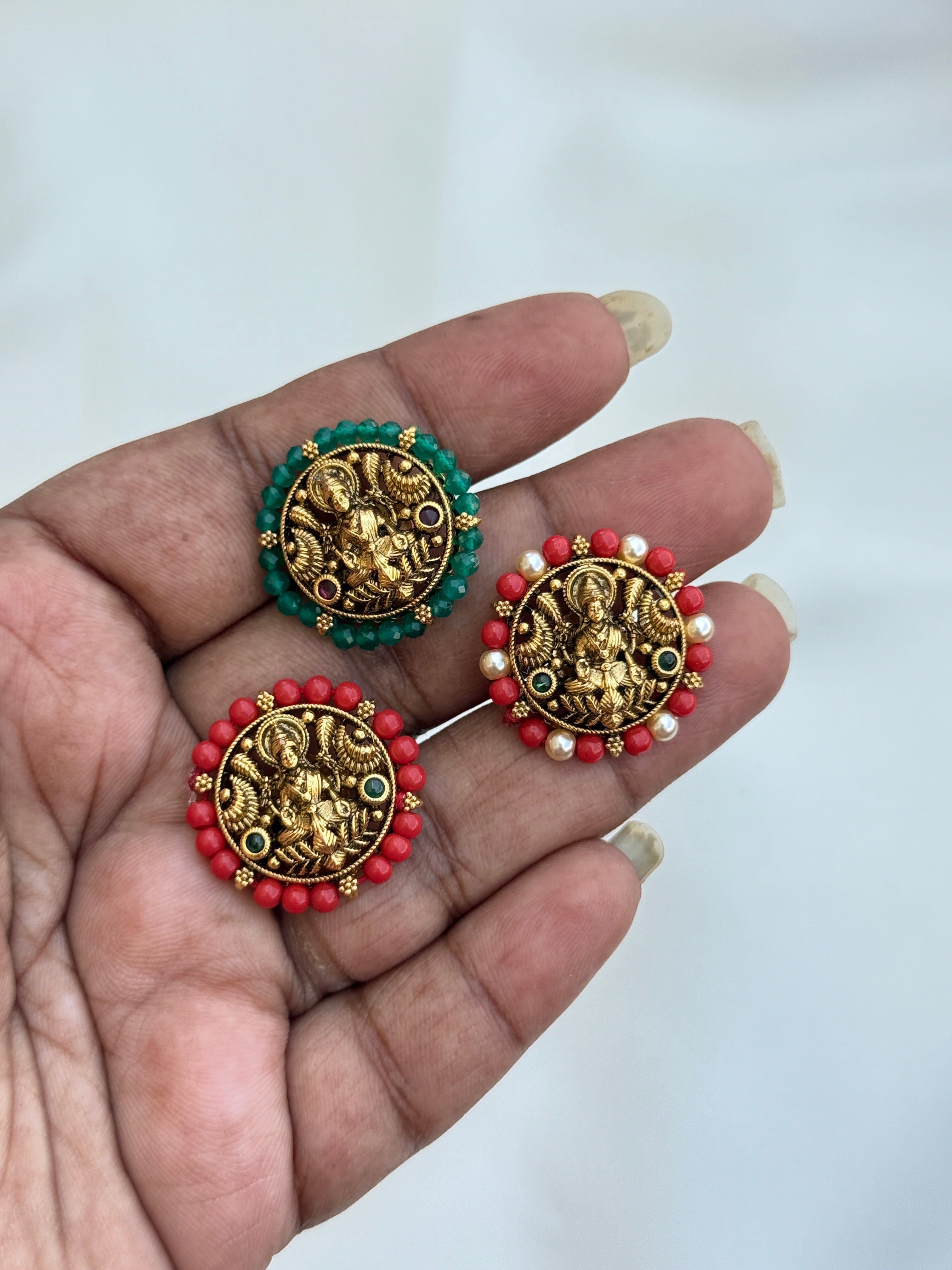 St019 lakshmi Devi studs