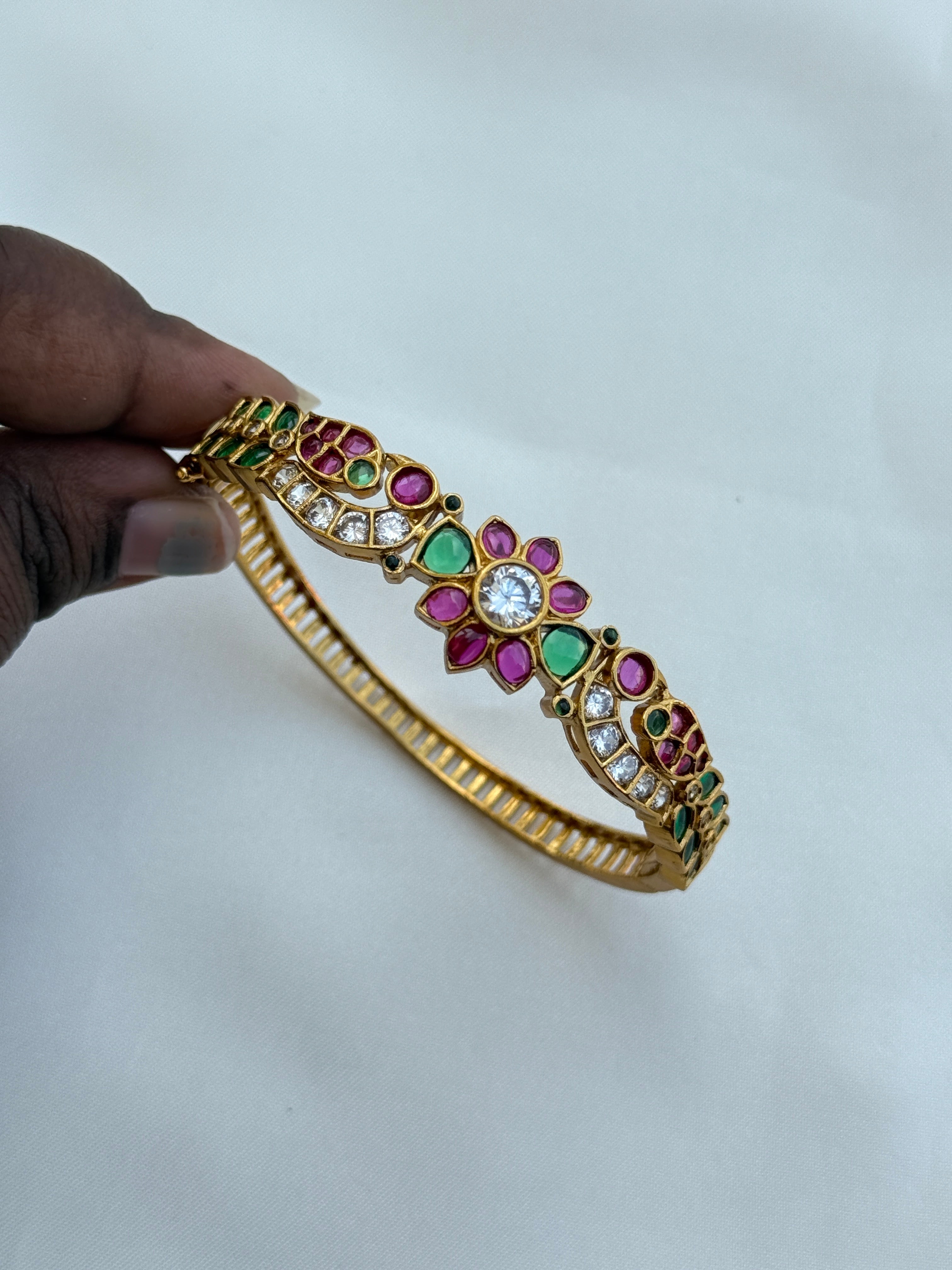 Br525 openable kemp kada bracelet