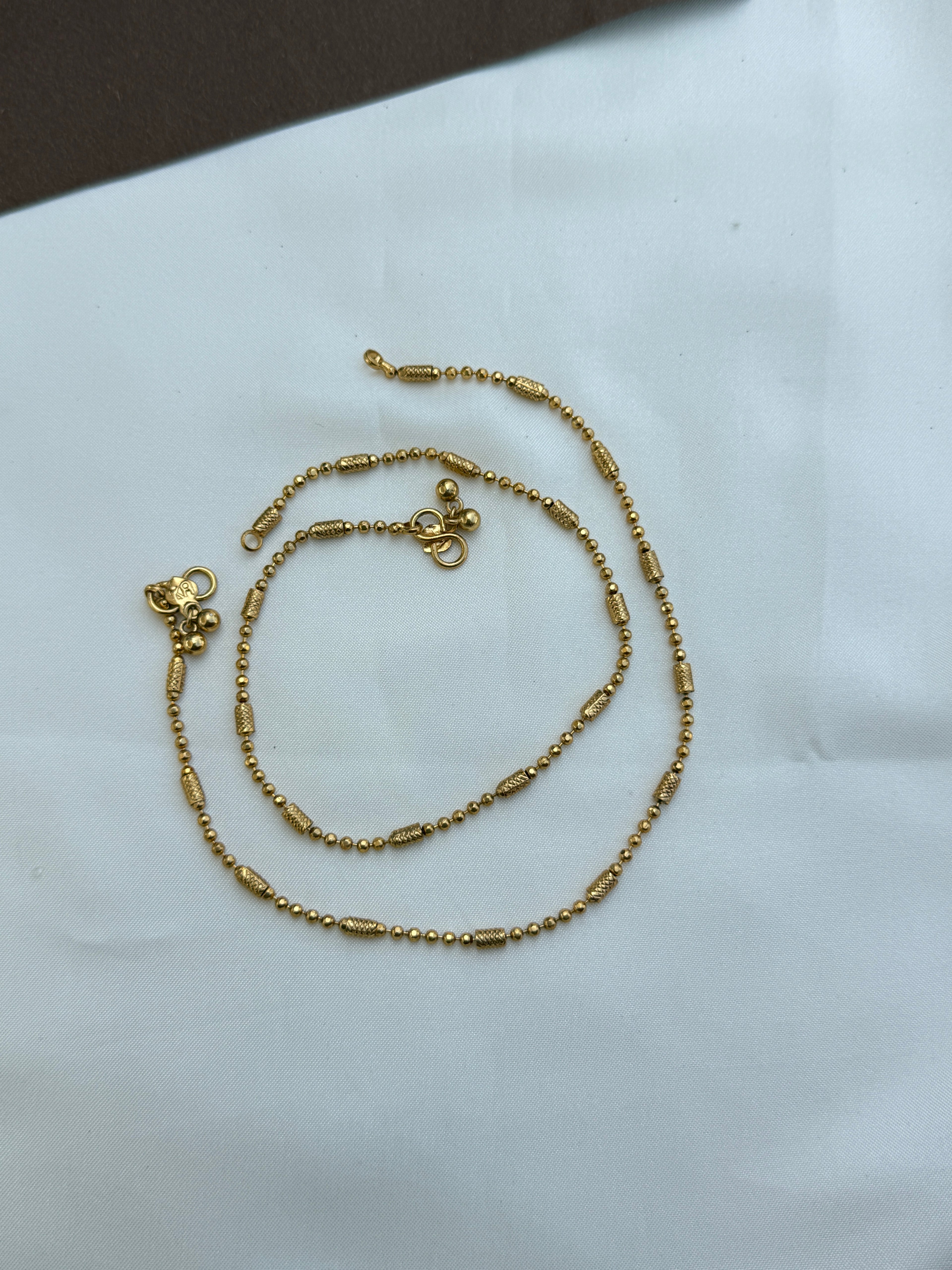 Ak107 gold ball anklets
