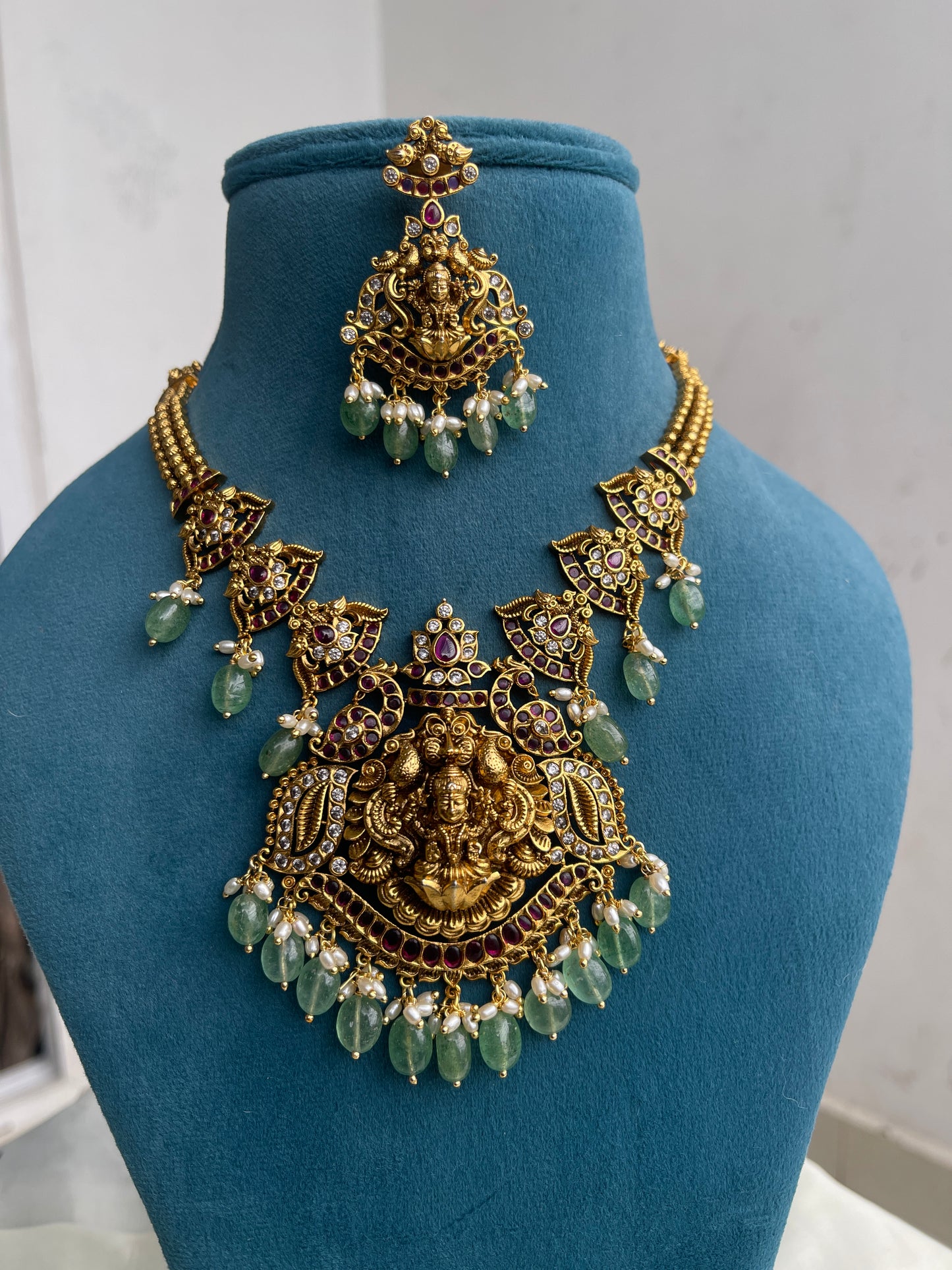 Ns1518 Lakshmi Devi Kemp neckset