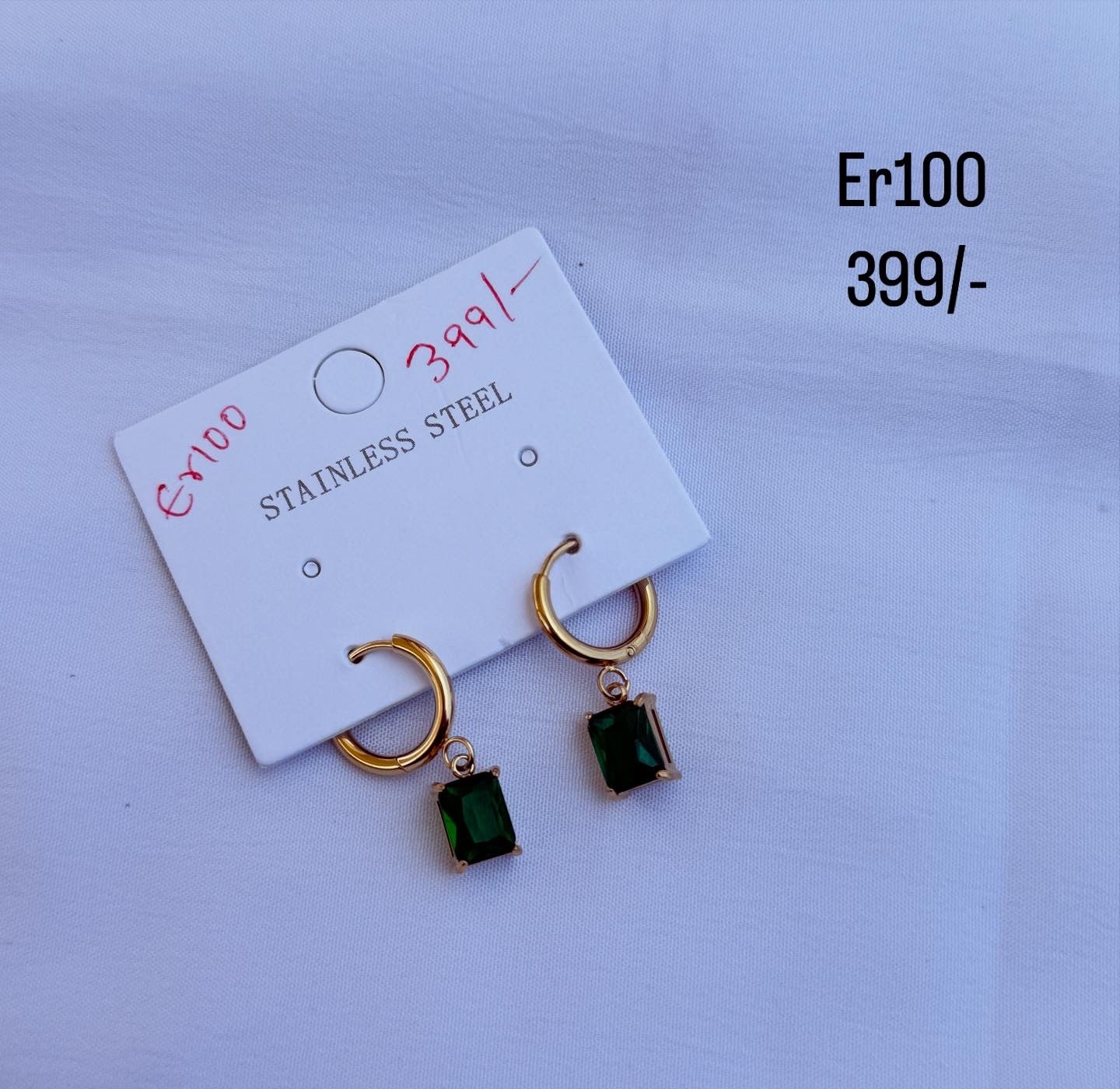 At001 Anti tarnish earrings (color won't fade)