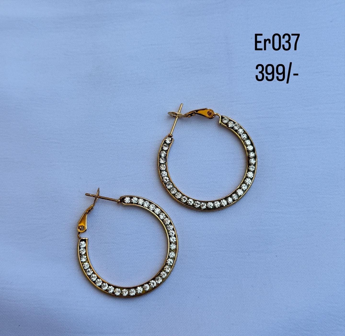 At001 Anti tarnish earrings (color won't fade)