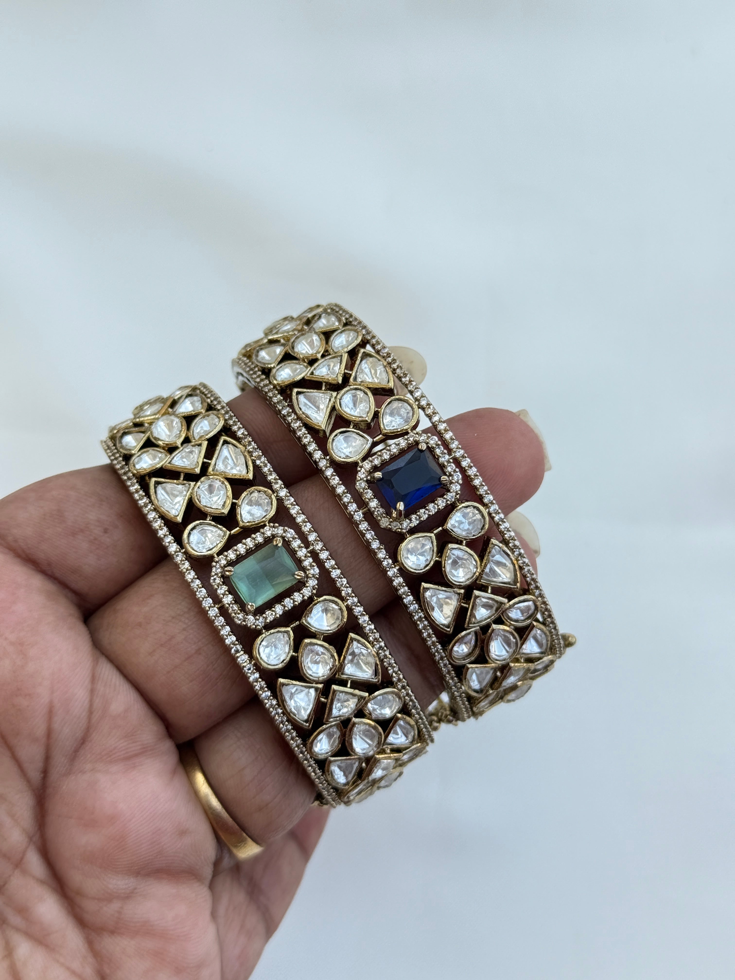 Br526 moissanite openable bracelet kada