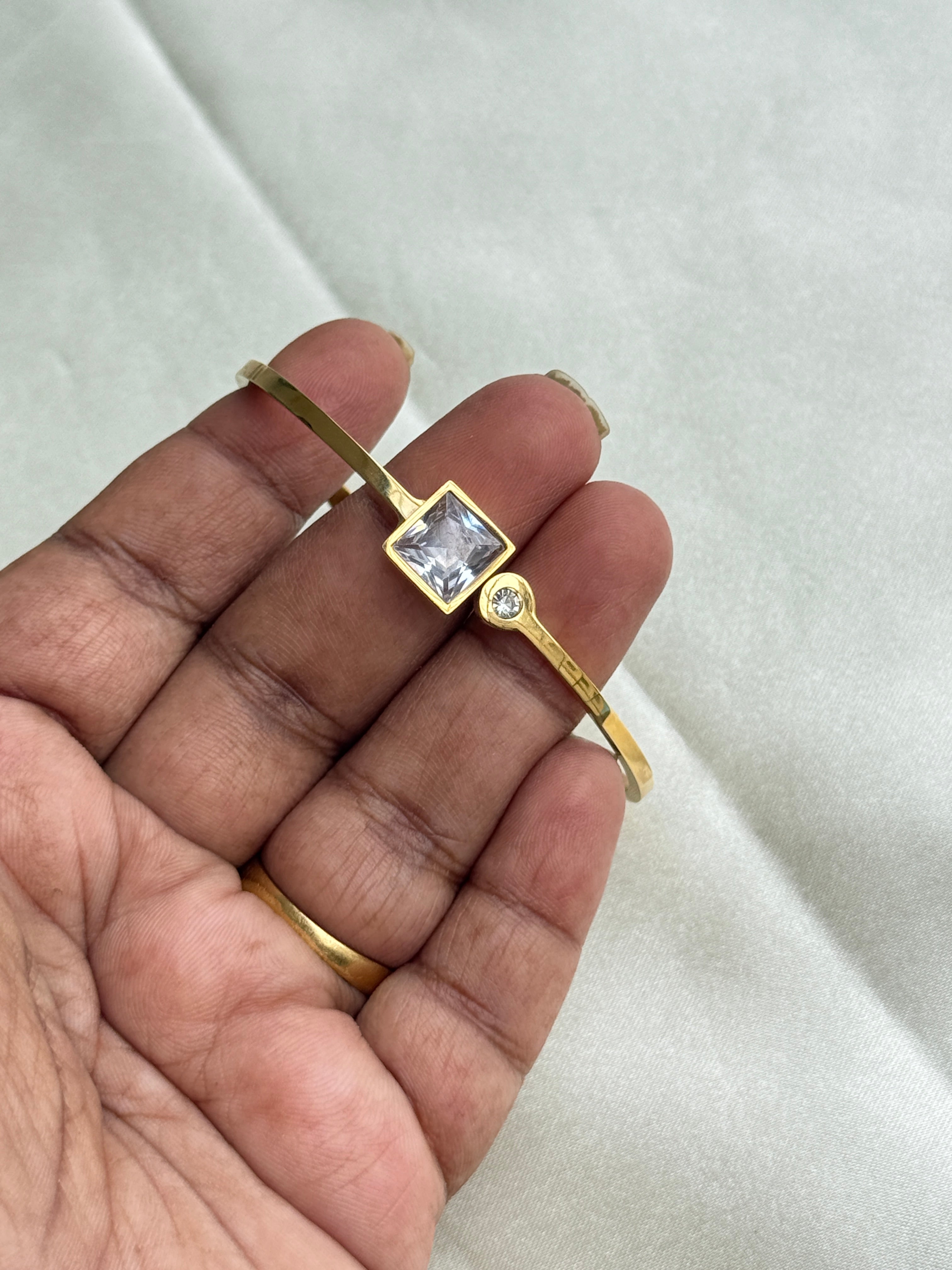 Ab021 single stone square openable Anti tarnish bracelets