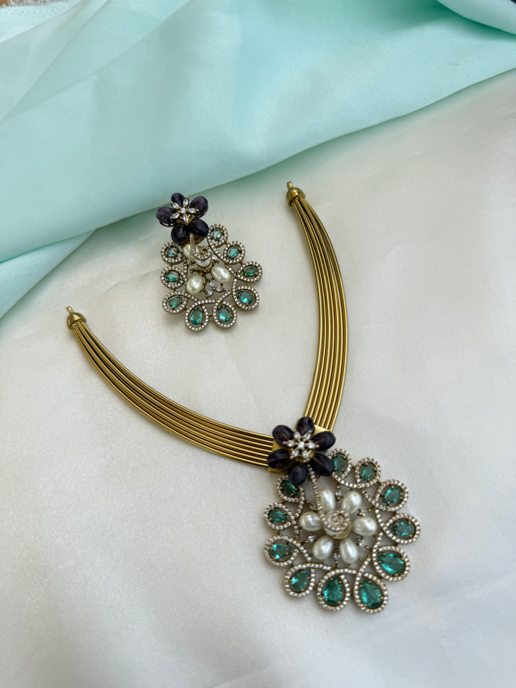 Emerald floral neckset with earrings ns965