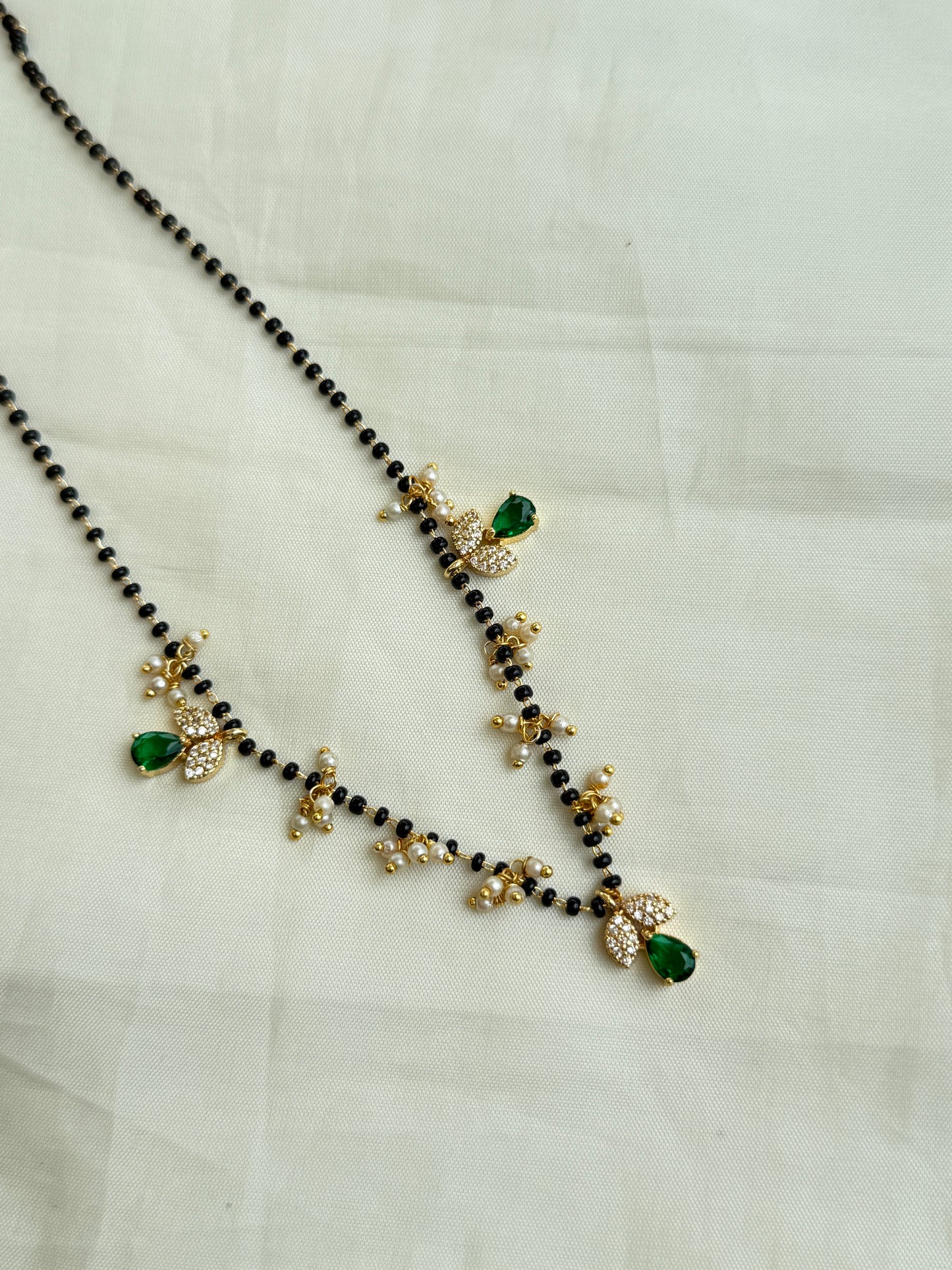 Bb005 single line leaf blackbeads in purple and green