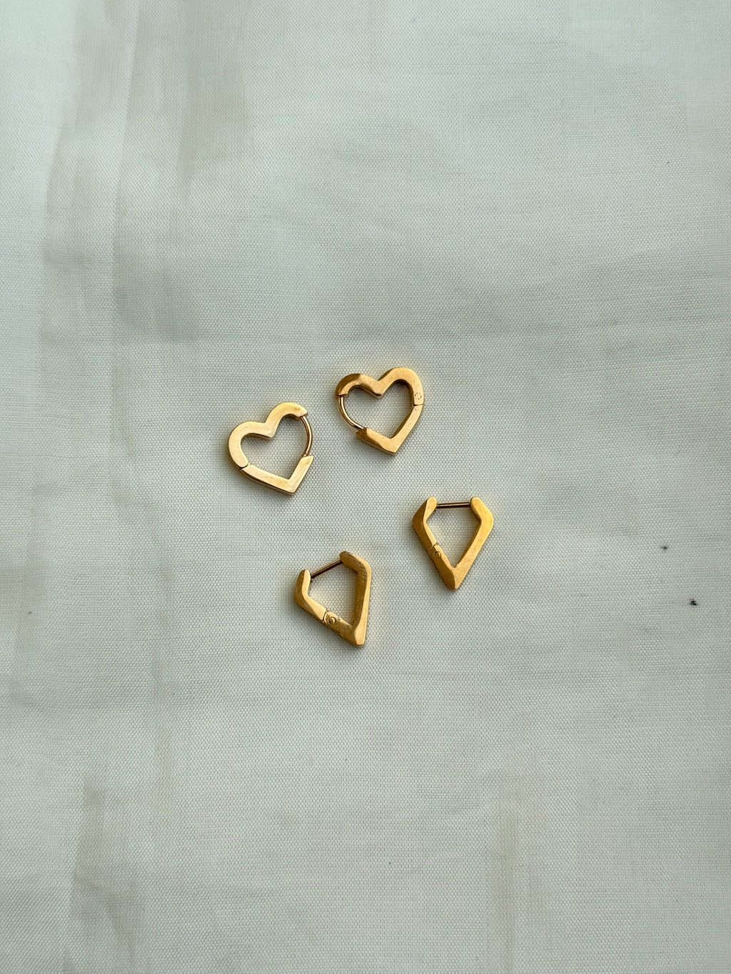 Er032 Anti-tarnish triangle,heart hoops