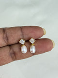 SE013 92.5 silver hallmark pearl studs