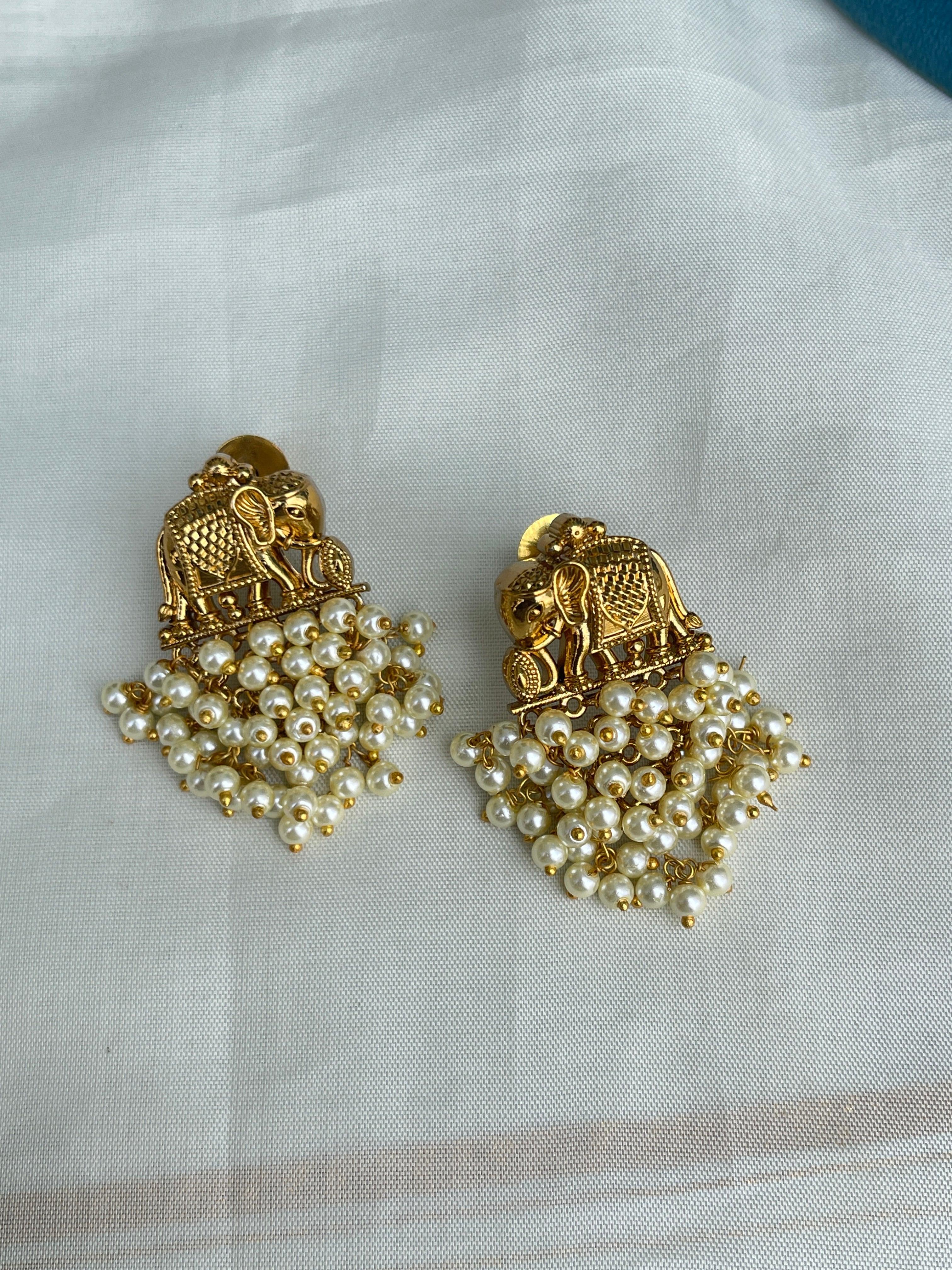 Elephant pearl earrings