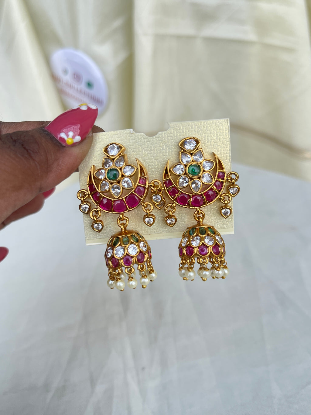 Kemp chand Traditional butta Earrings
