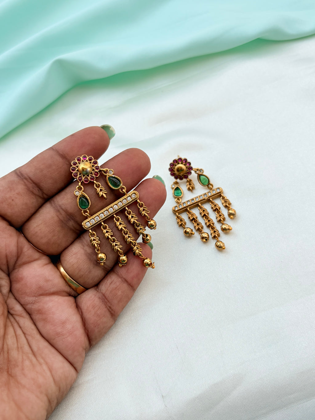 Flower design Chandbali earrings Er935