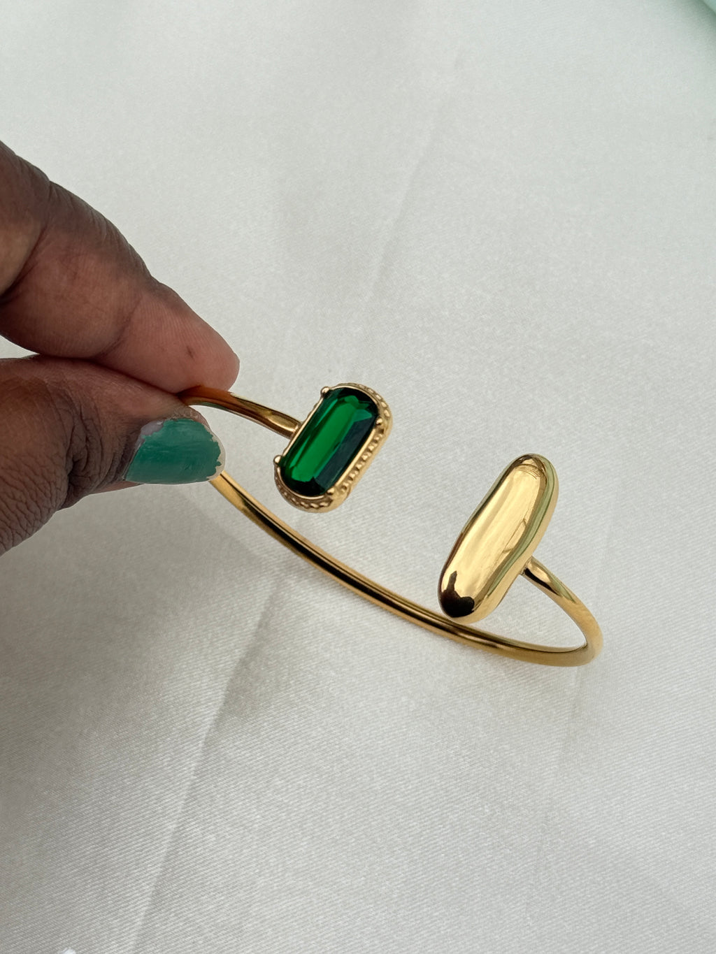 Ab587 anti tarnish ovel stone 2:4 to 2:6 size opeanable kada bracelet