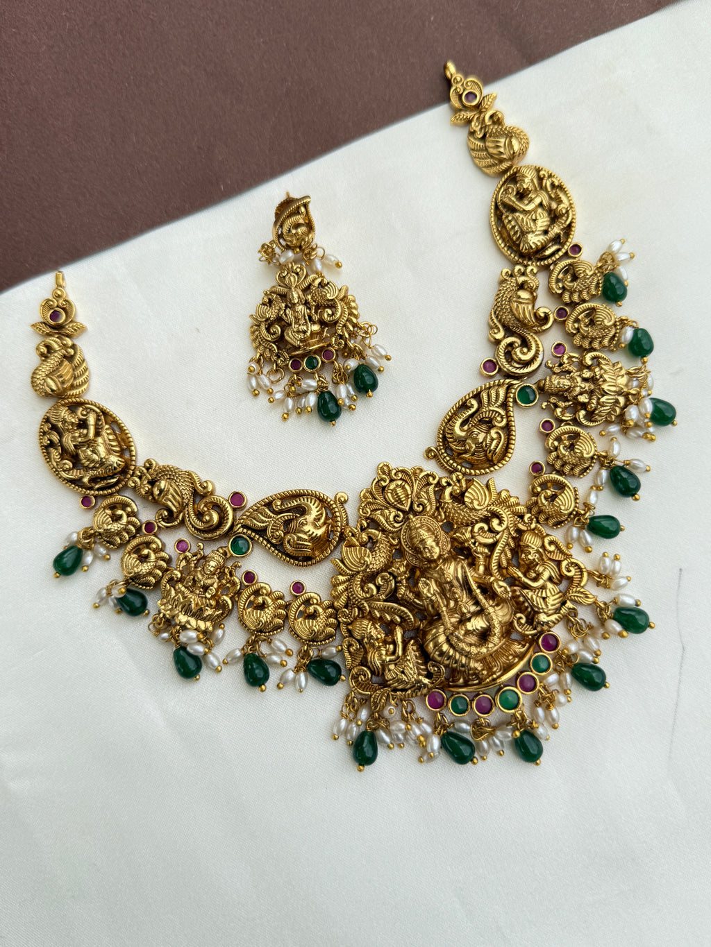 Ns533 nakshi lakshmidevi green bead neckset