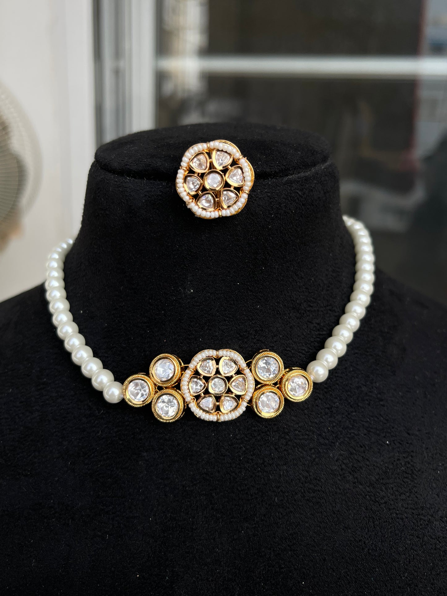 Kundan Pearl Choker