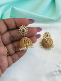 Er248 Kemp butta earrings with green beads and pearls