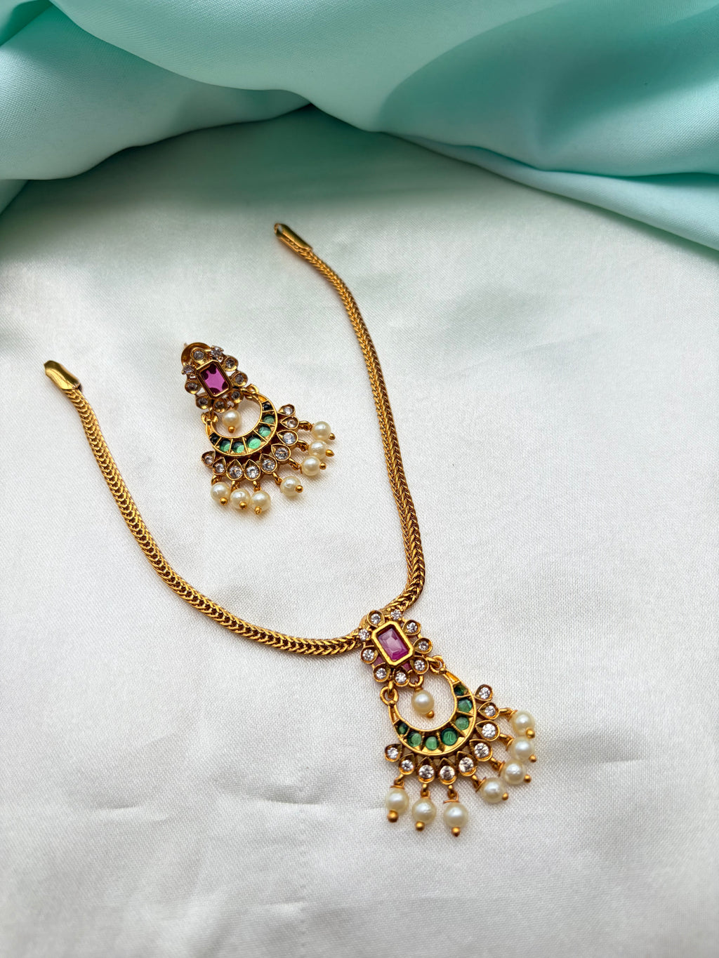 Multi stones white bead nano thread short neckset with earrings ns953