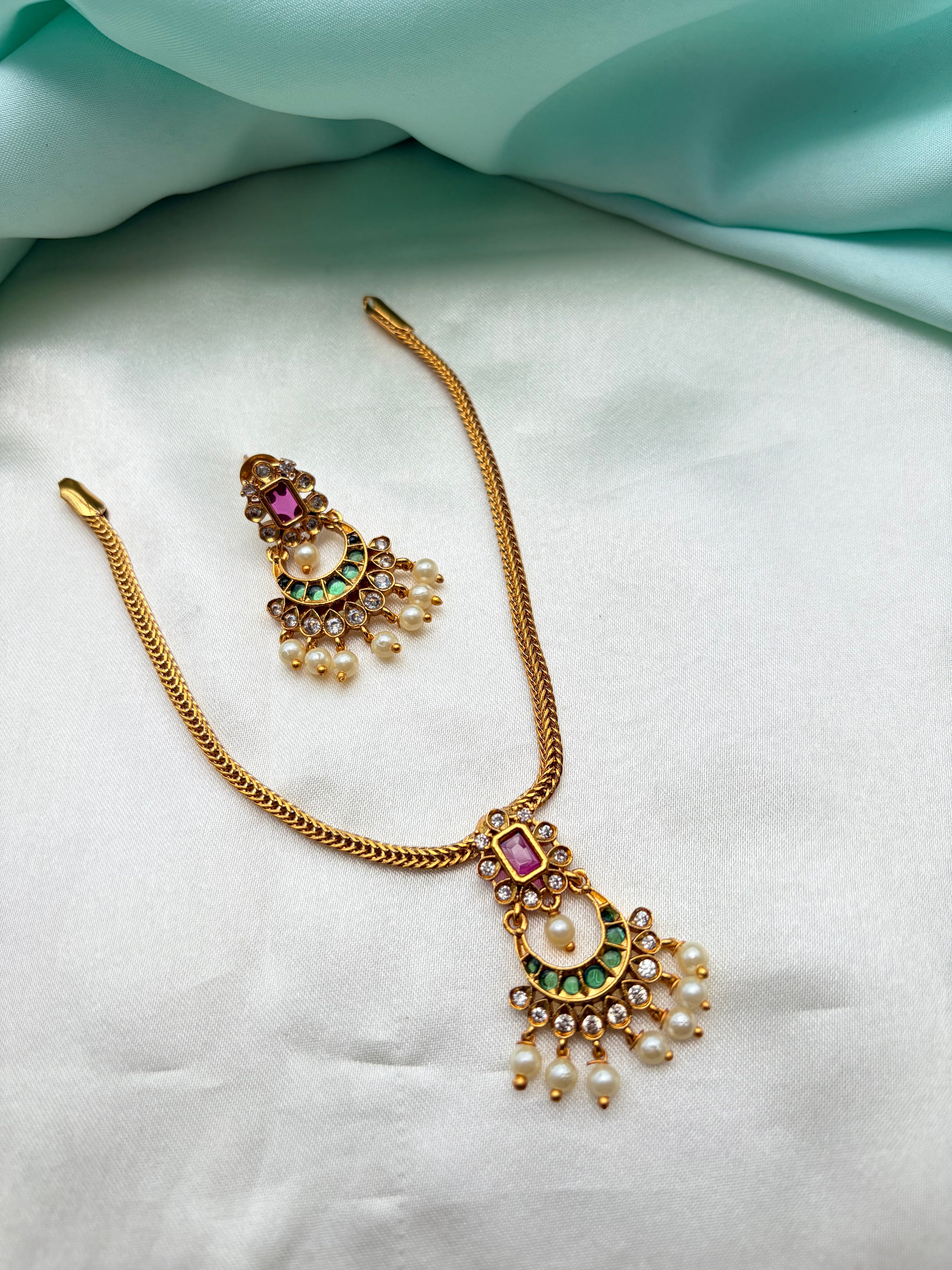 Multi stones white bead nano thread short neckset with earrings ns953