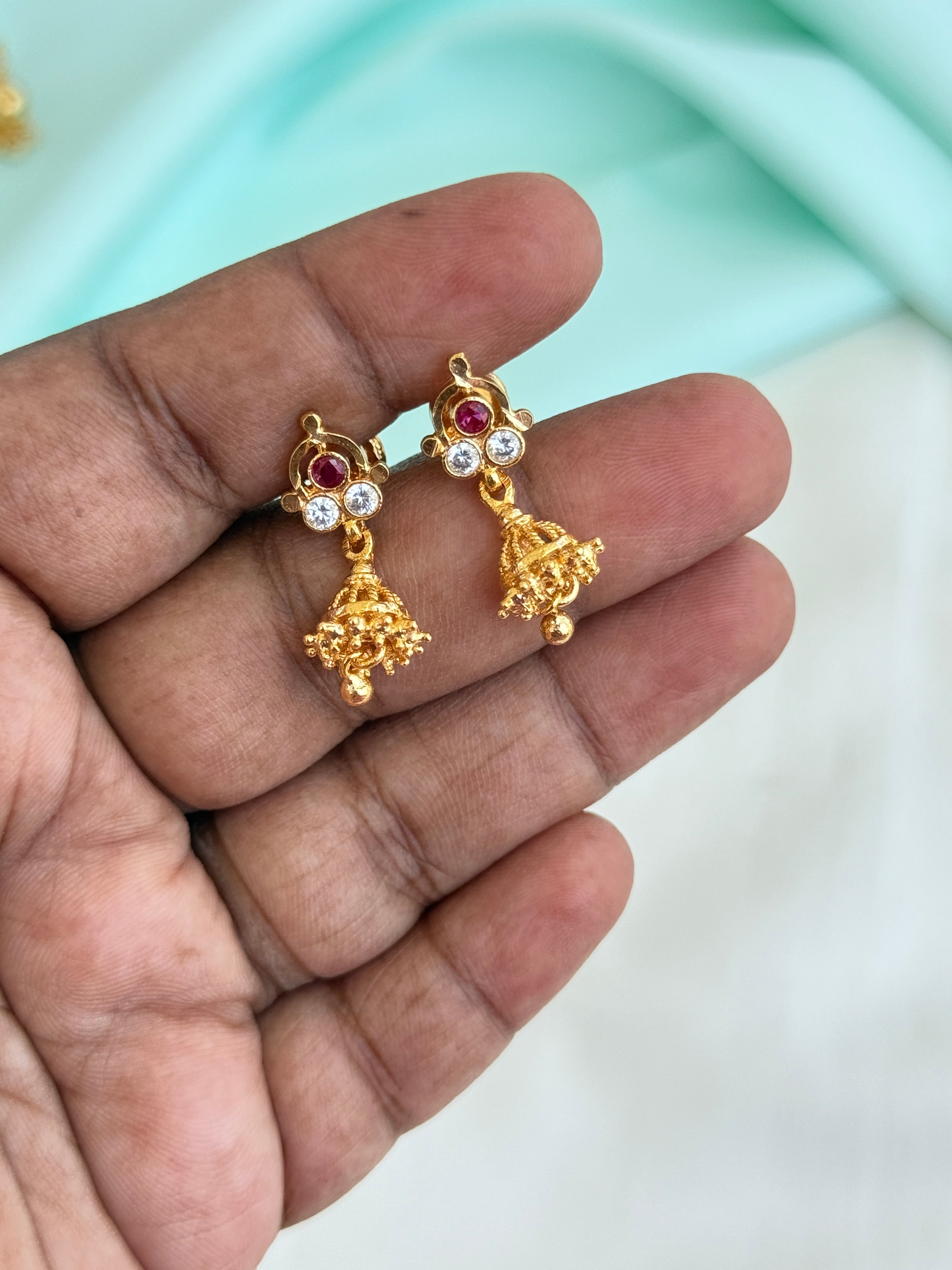 Ph509 Panchaloham small butta 3 stones back screw earrings