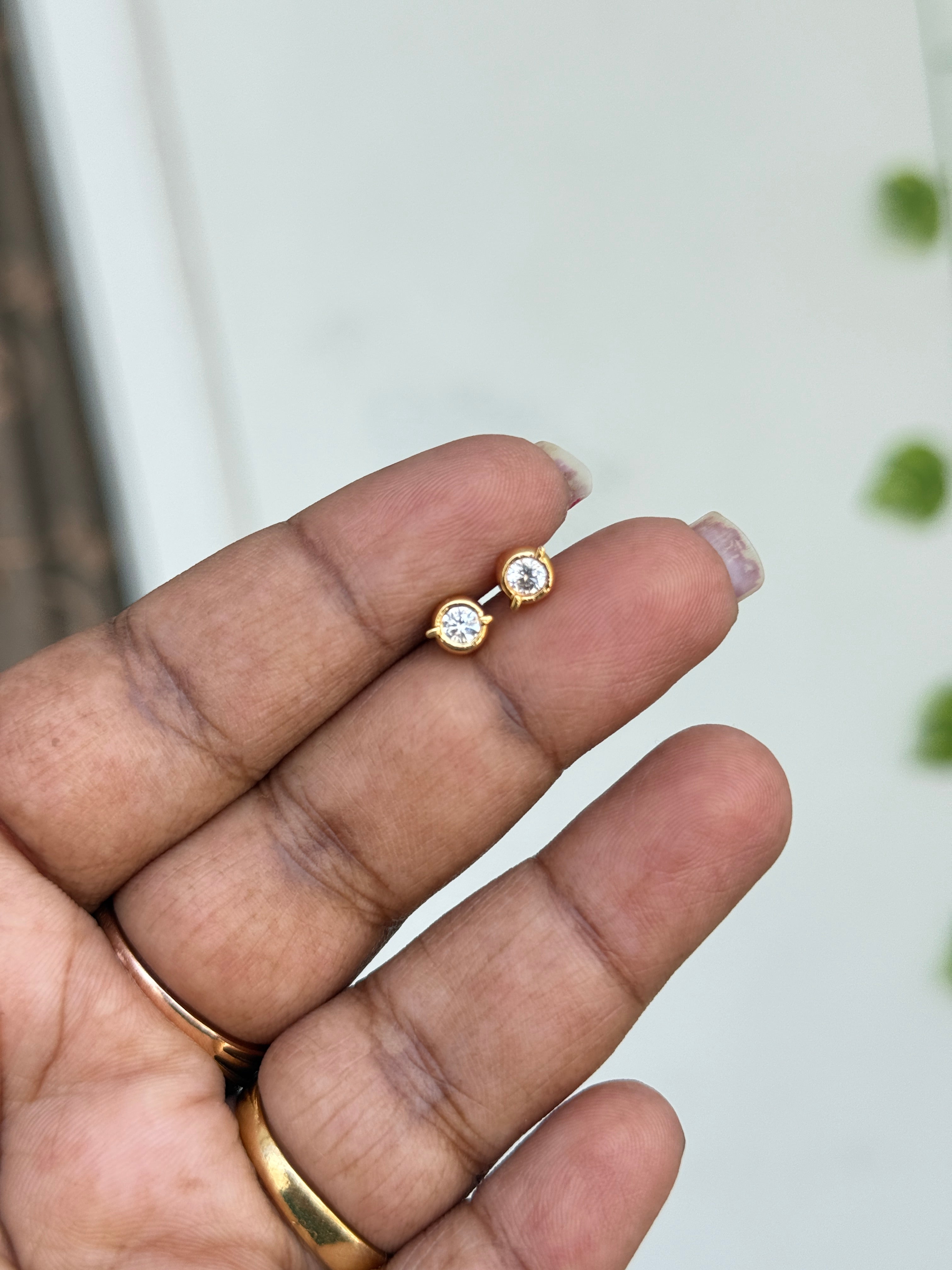 Ph210  panchaloham 1 stone back screw studs suits for kids and adults
