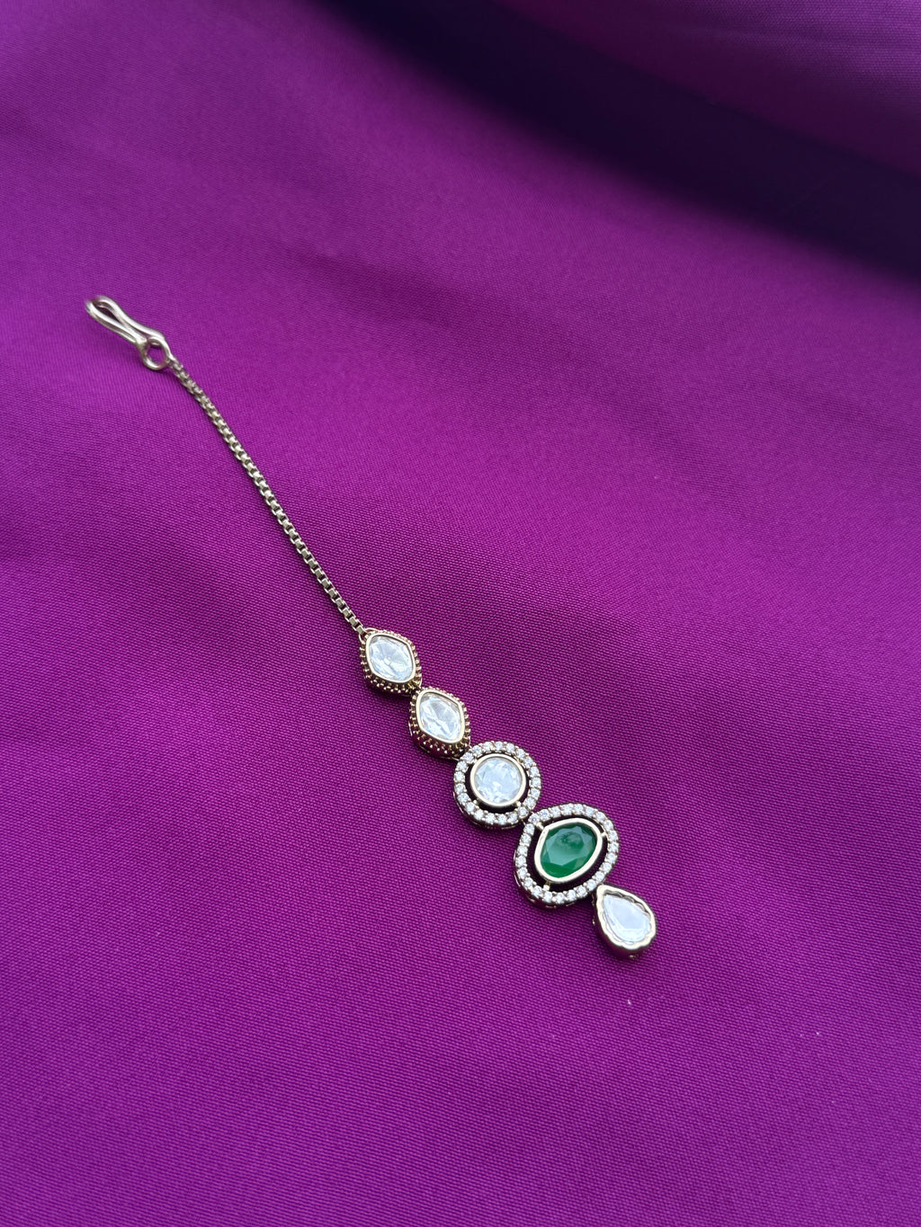 Mossanite stones chain tikka tk801