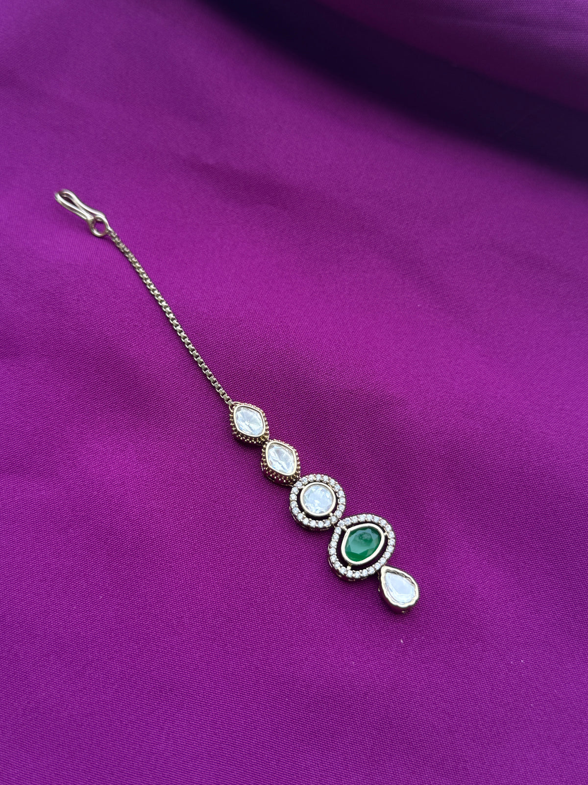 Mossanite stones chain tikka tk801