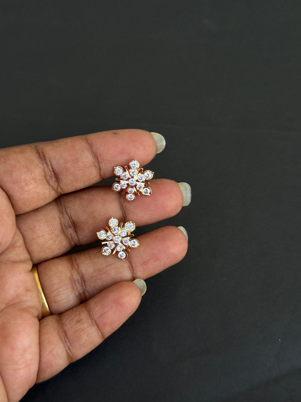Ph015 panchaloham white stone studs