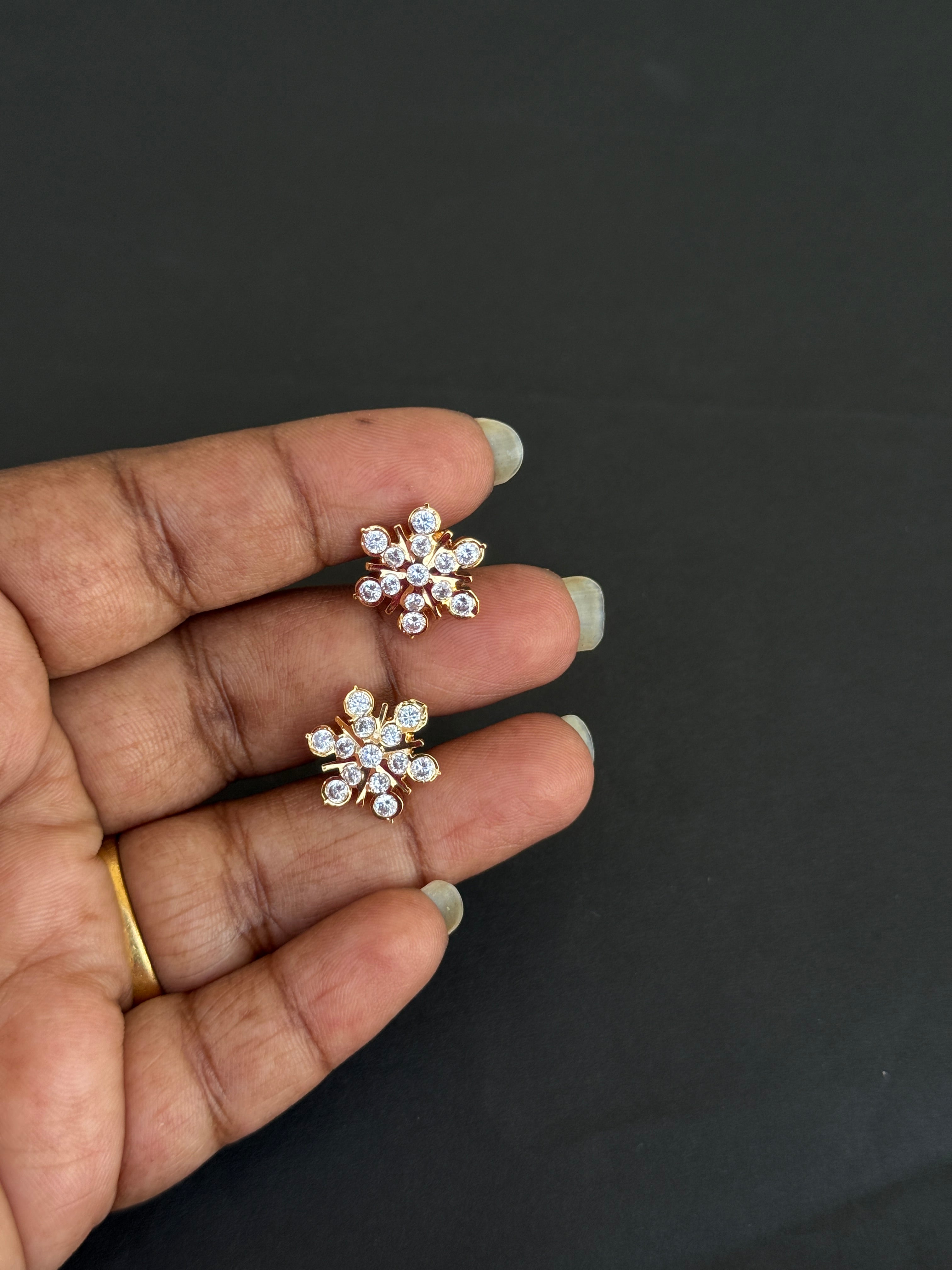 Ph015 panchaloham white stone studs