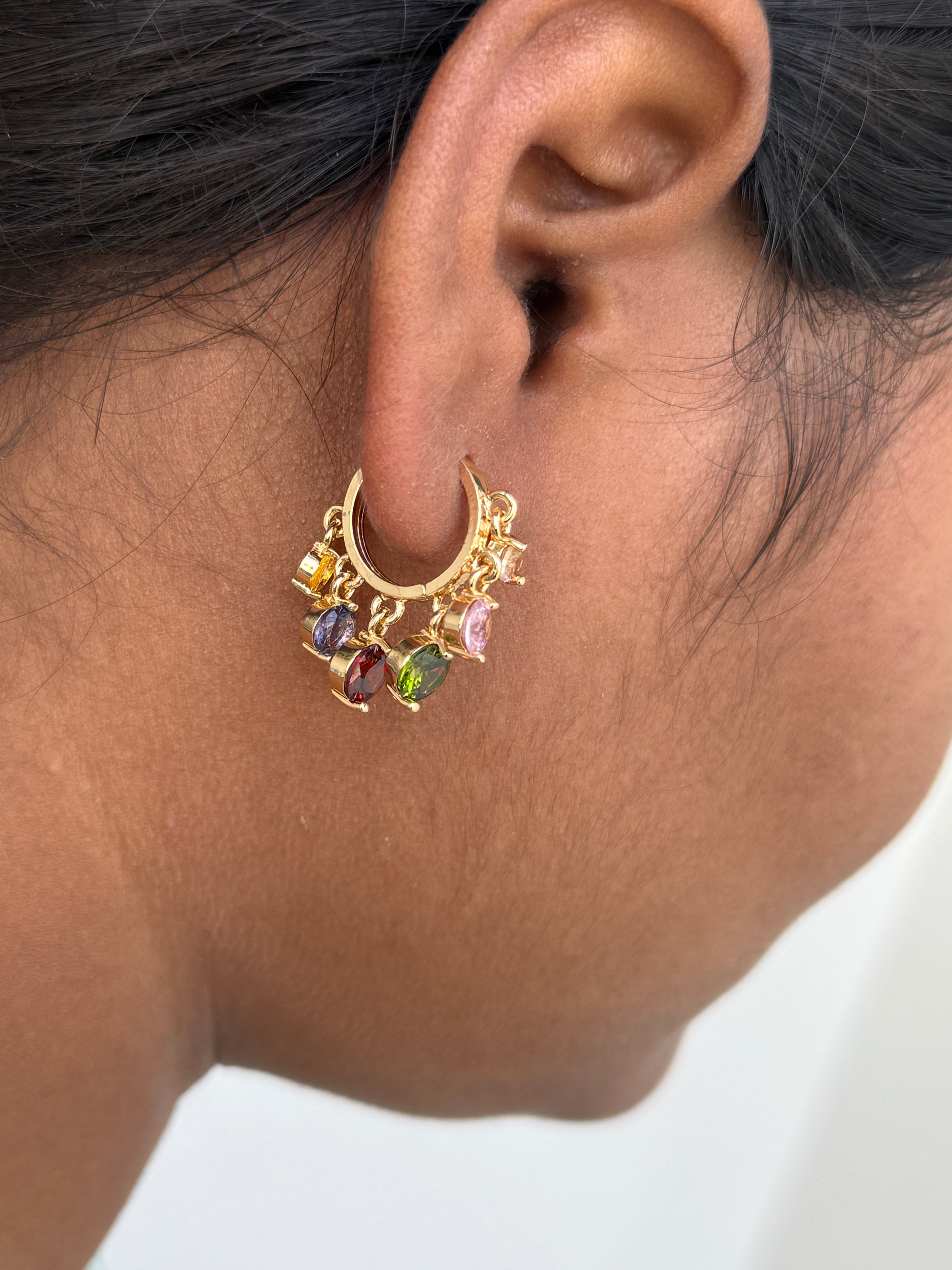 Er001 6stones hoops earrings