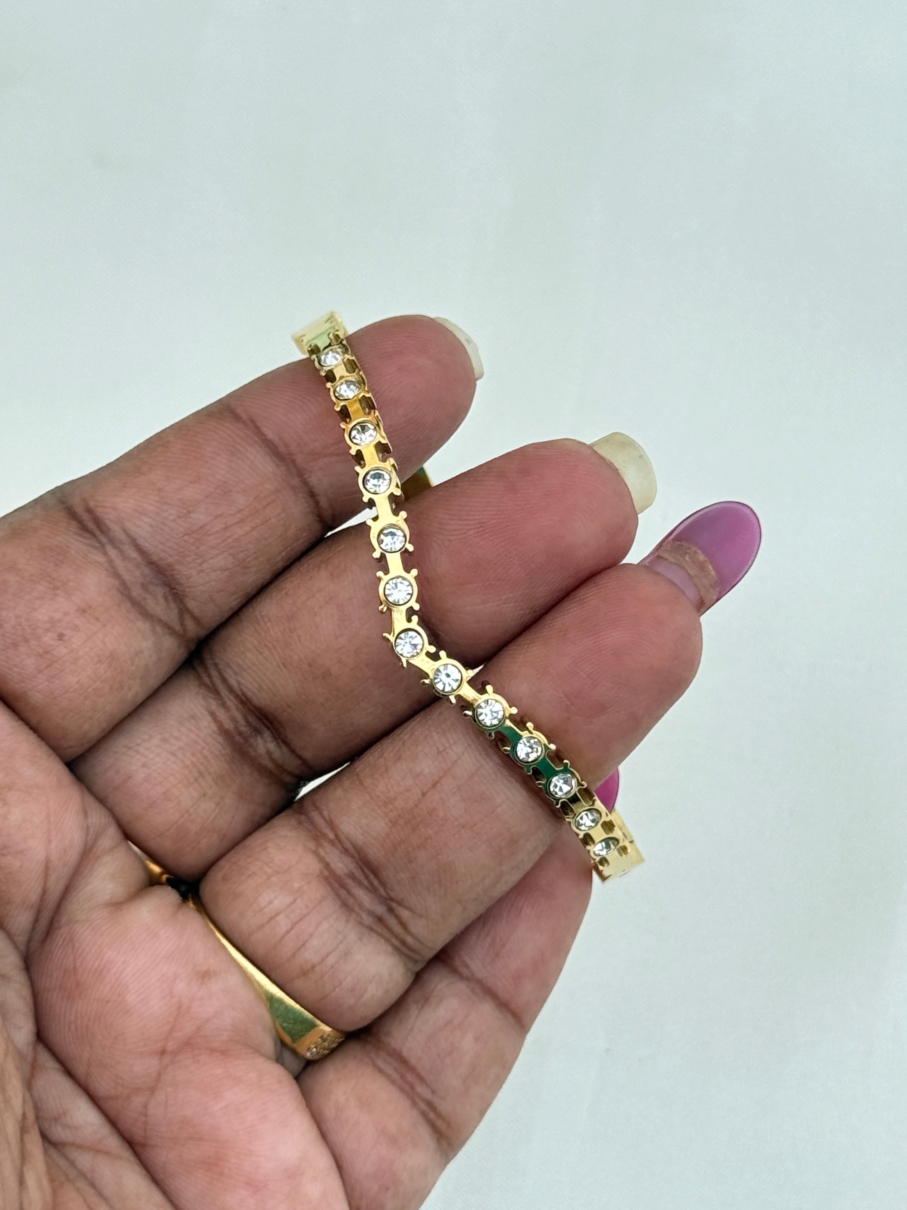 Ab549 anti tarnish stones openable kada bracelet