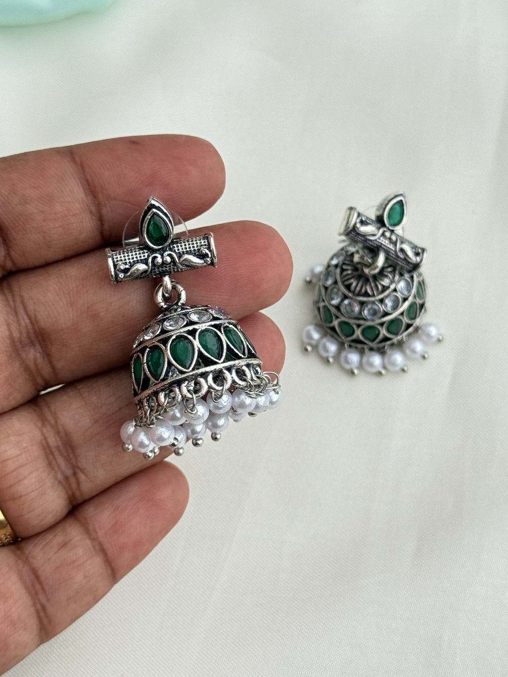 Er209 oxidised butta back push earrings