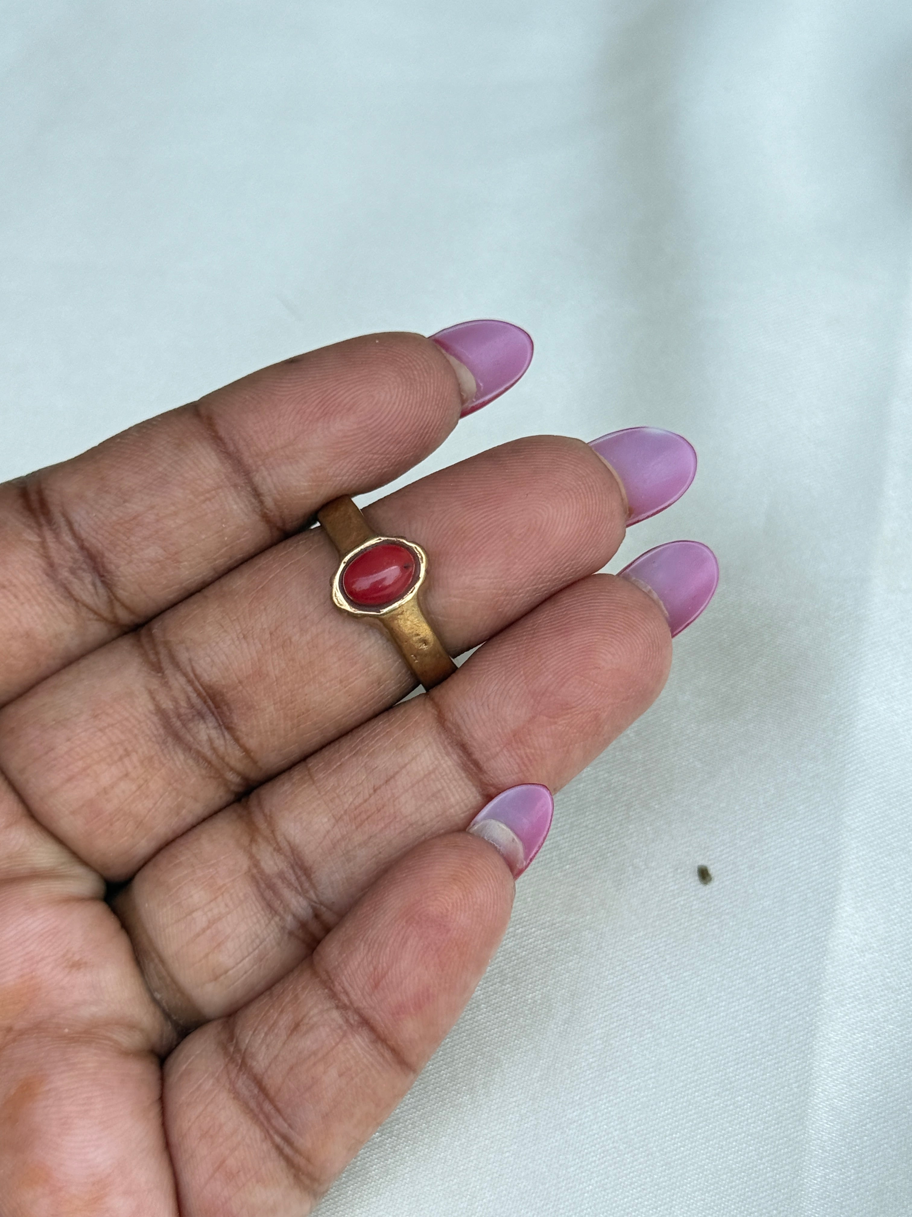 Rg078 panchaloham unpolished coral finger ring