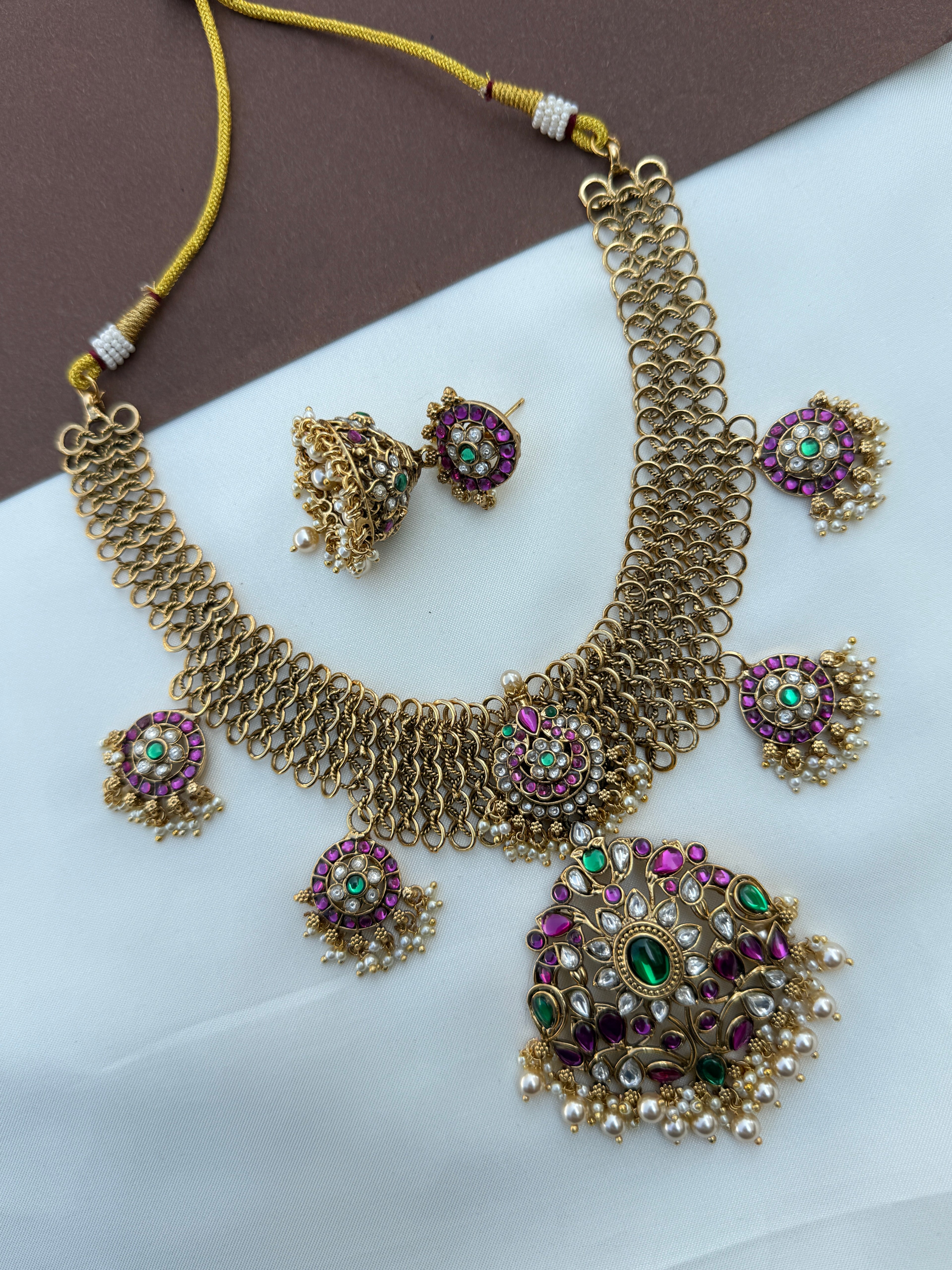 Ns649 nakshi jadau kundan golden loop neckset