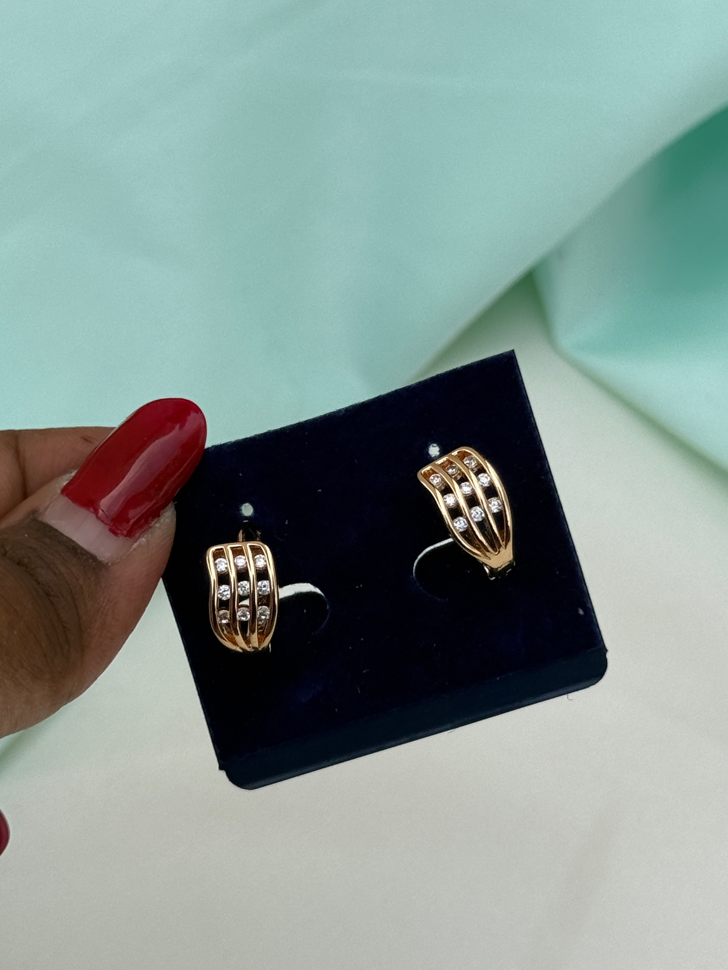 St077 anti tarnish hoops earrings