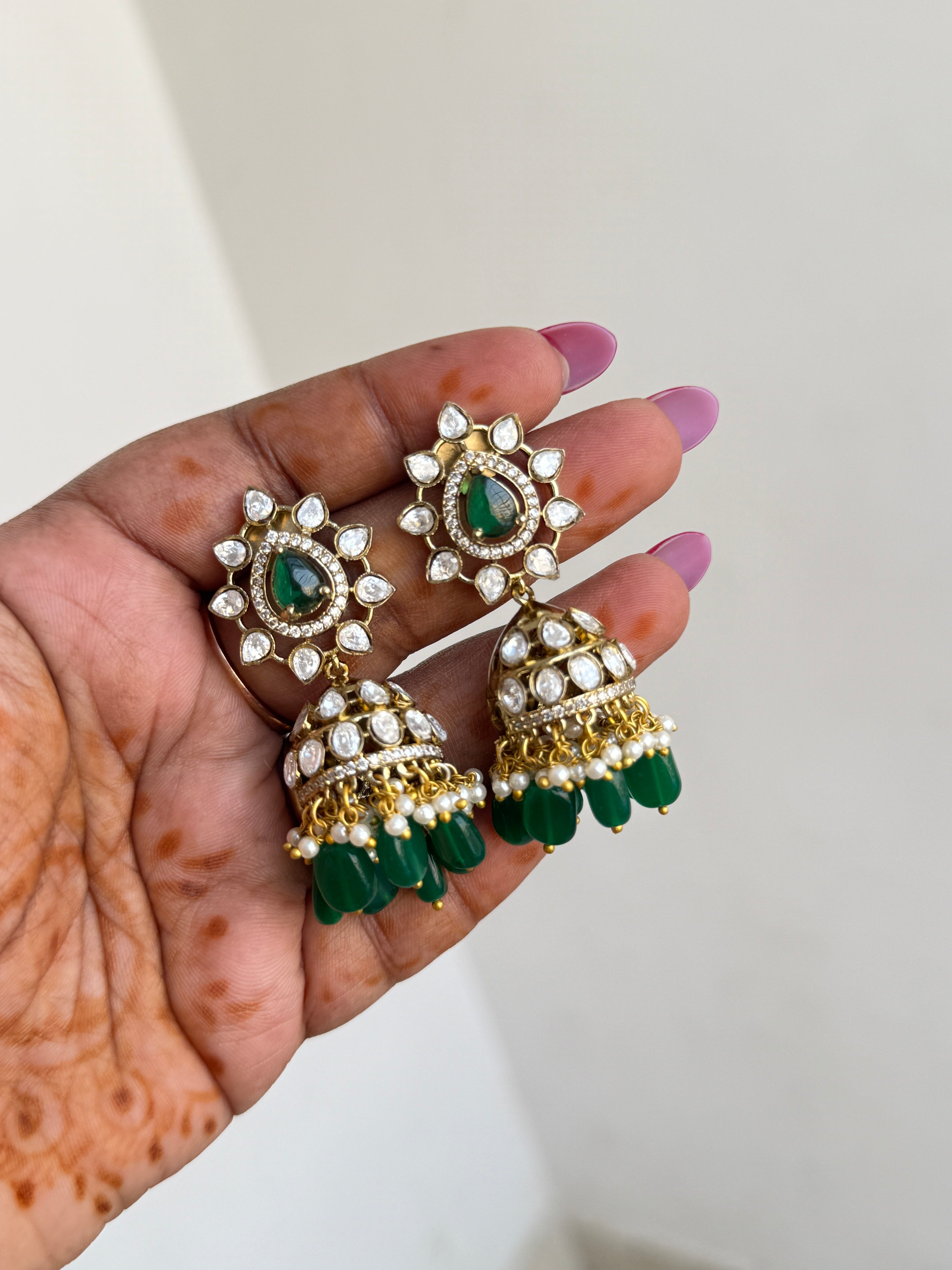 Er210 green stone moissanite butta earrings with green beads