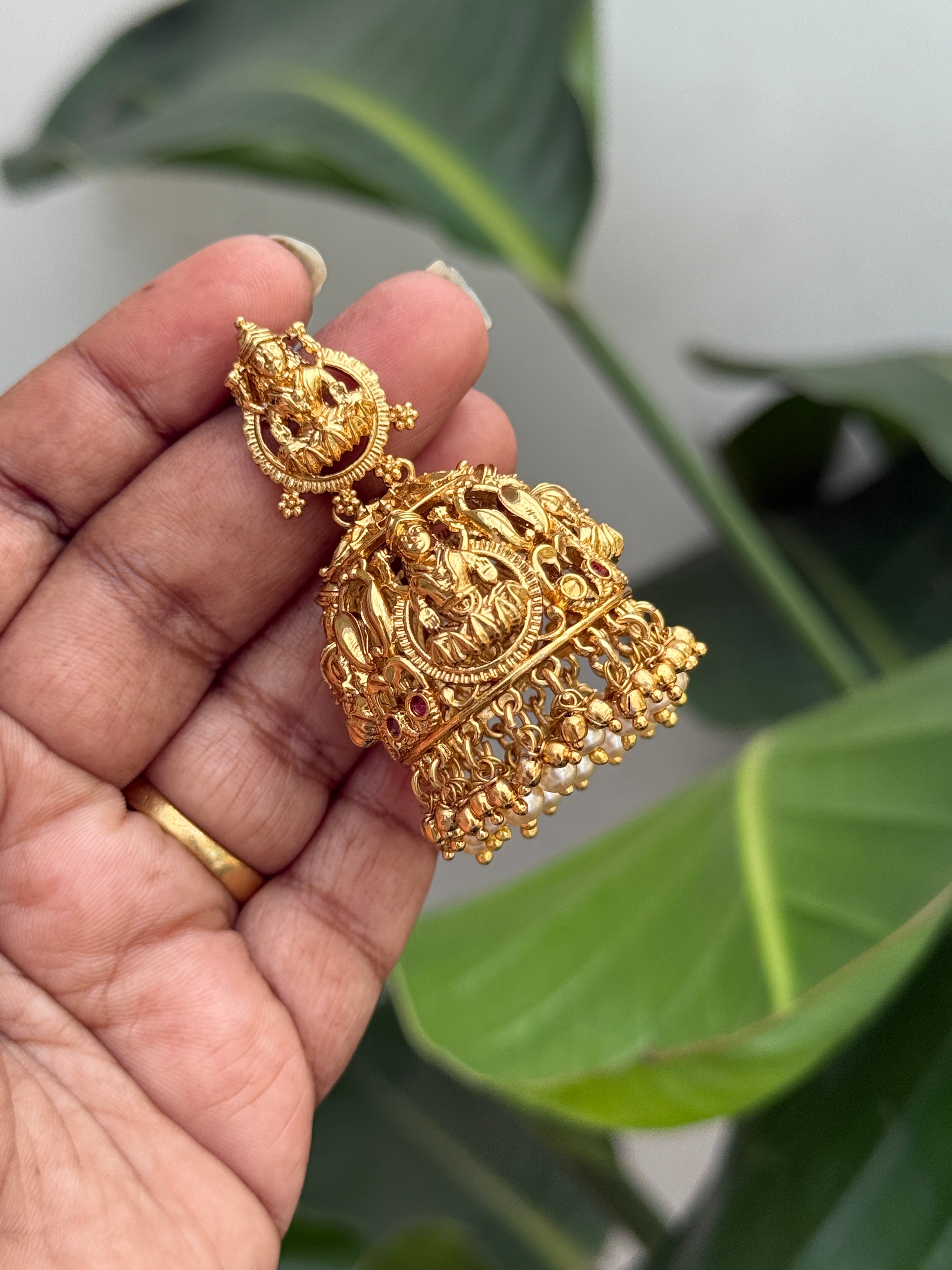 Er82 Lakshmi Devi nakshi butta Earrings