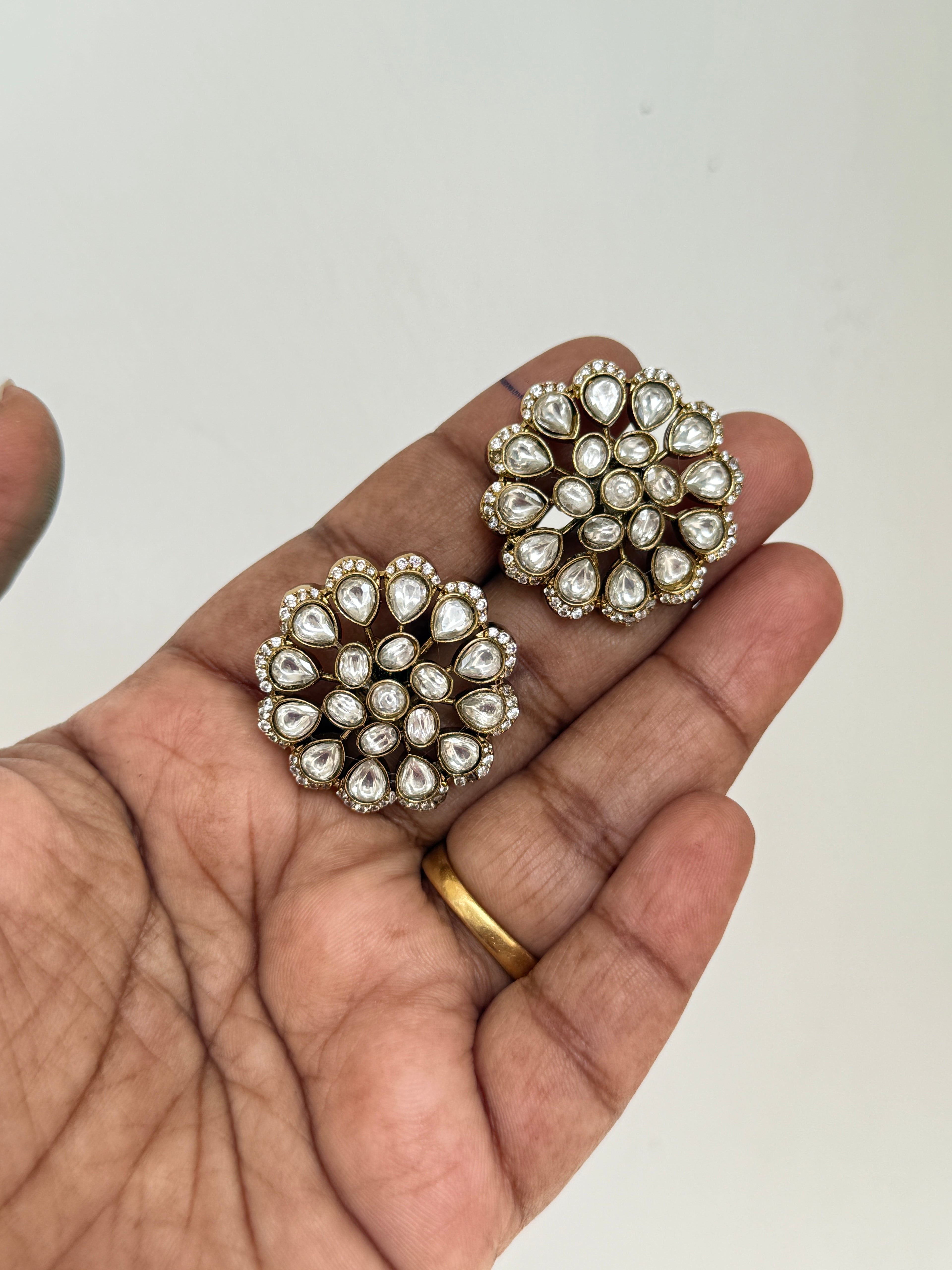 St010 moissanite back screw studs