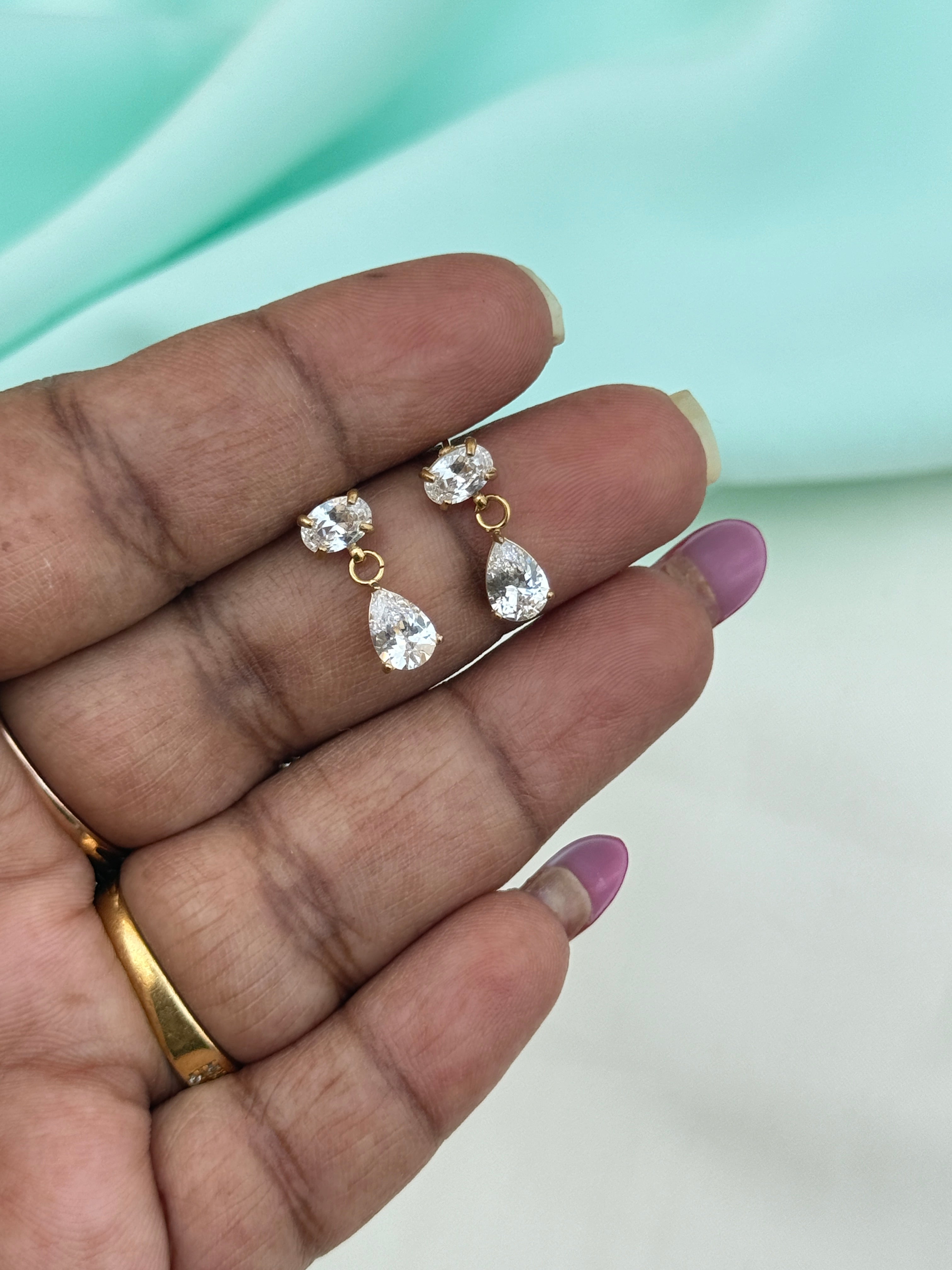 Er265 anti tarnish white stone earrings
