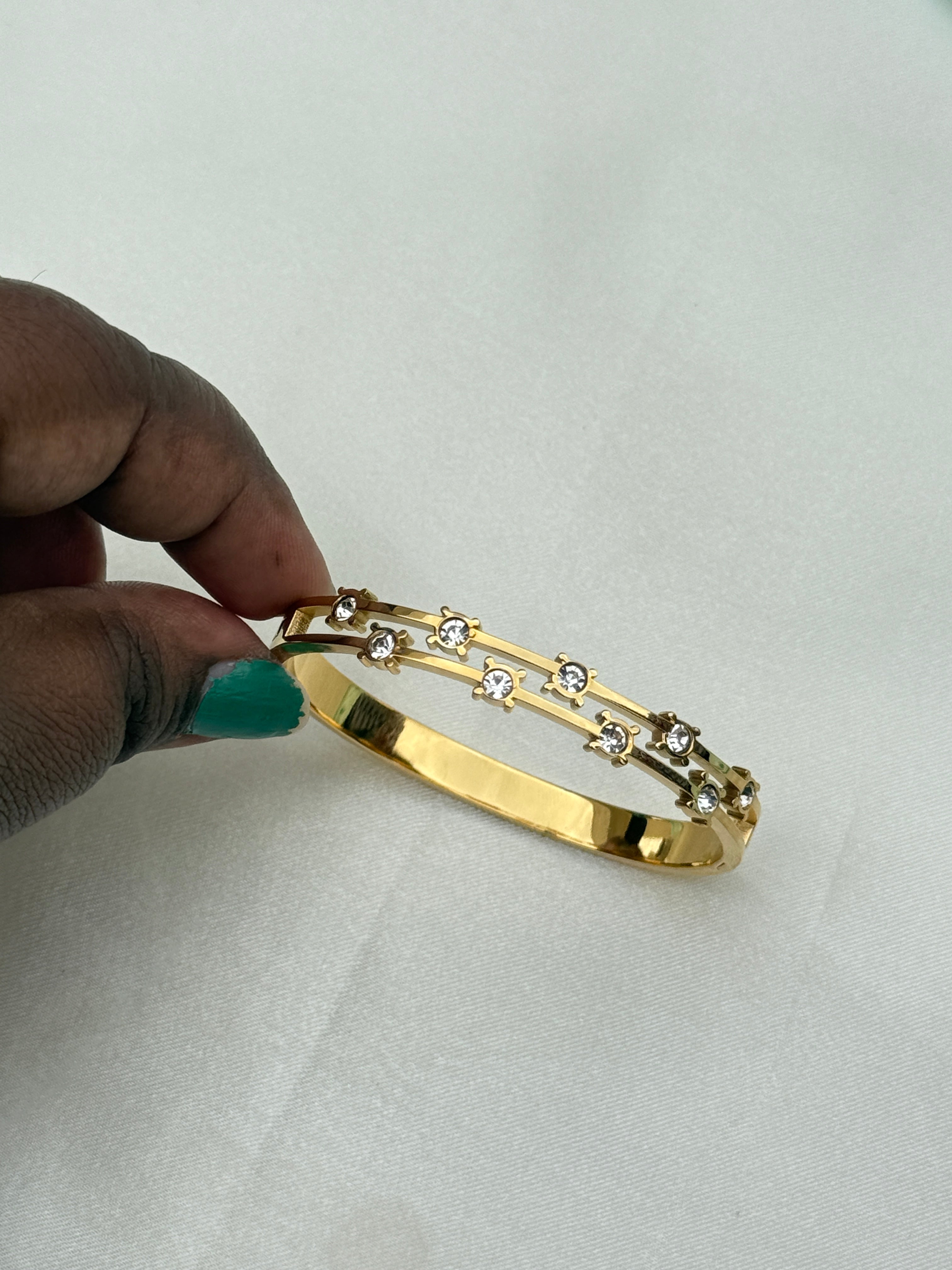 Ab593 anti tarnish 9 stone 2:4 to 2:6 size opeanable kada bracelet
