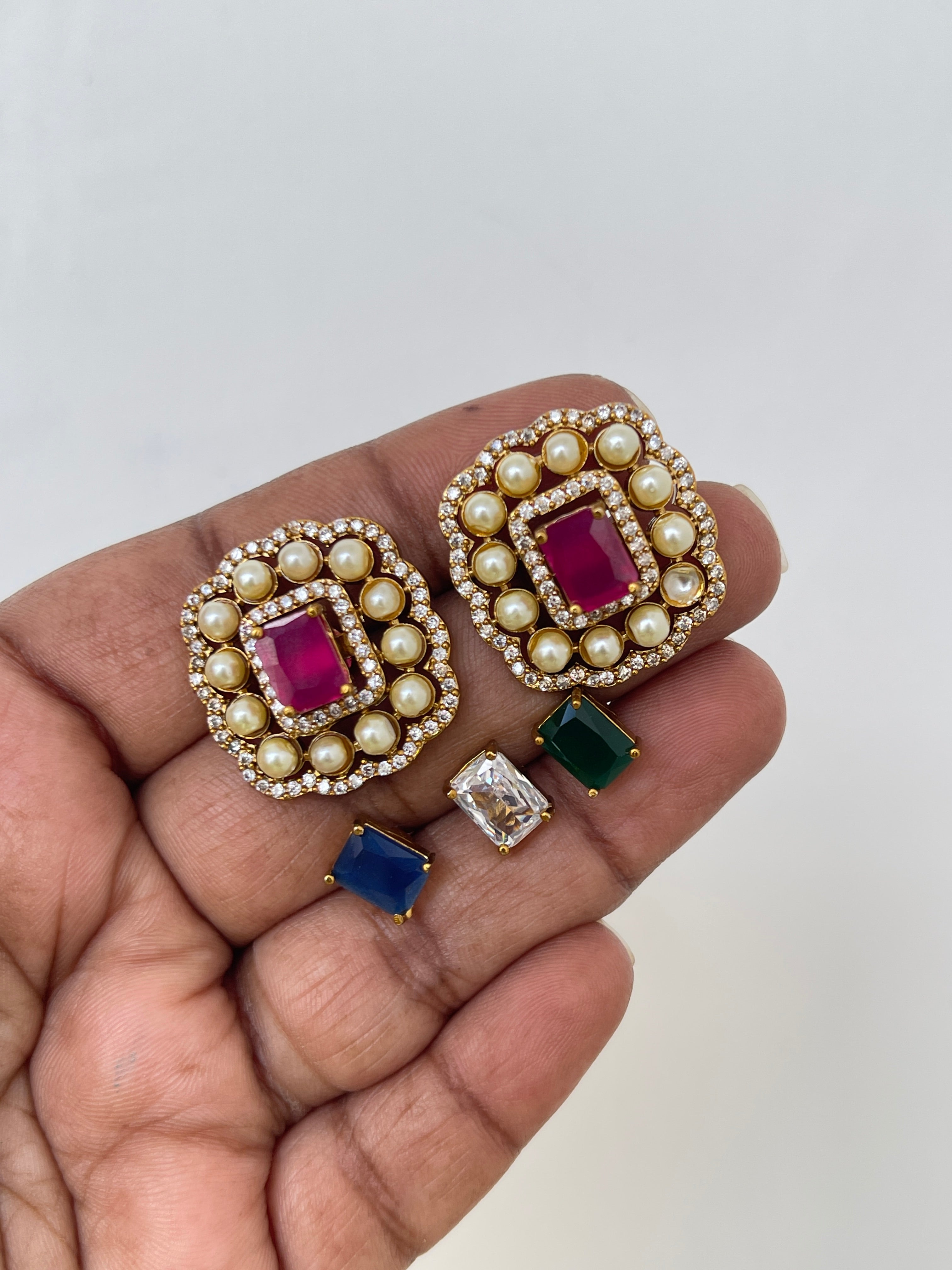 Pearl square changeable studs